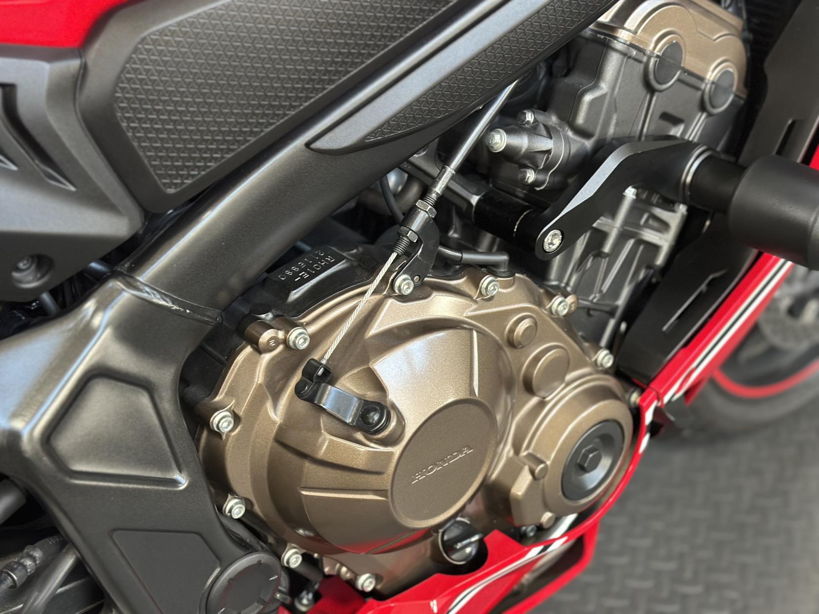 Honda CBR650R 650 Super Sports Petrol Manual Euro 4 (95 ps)