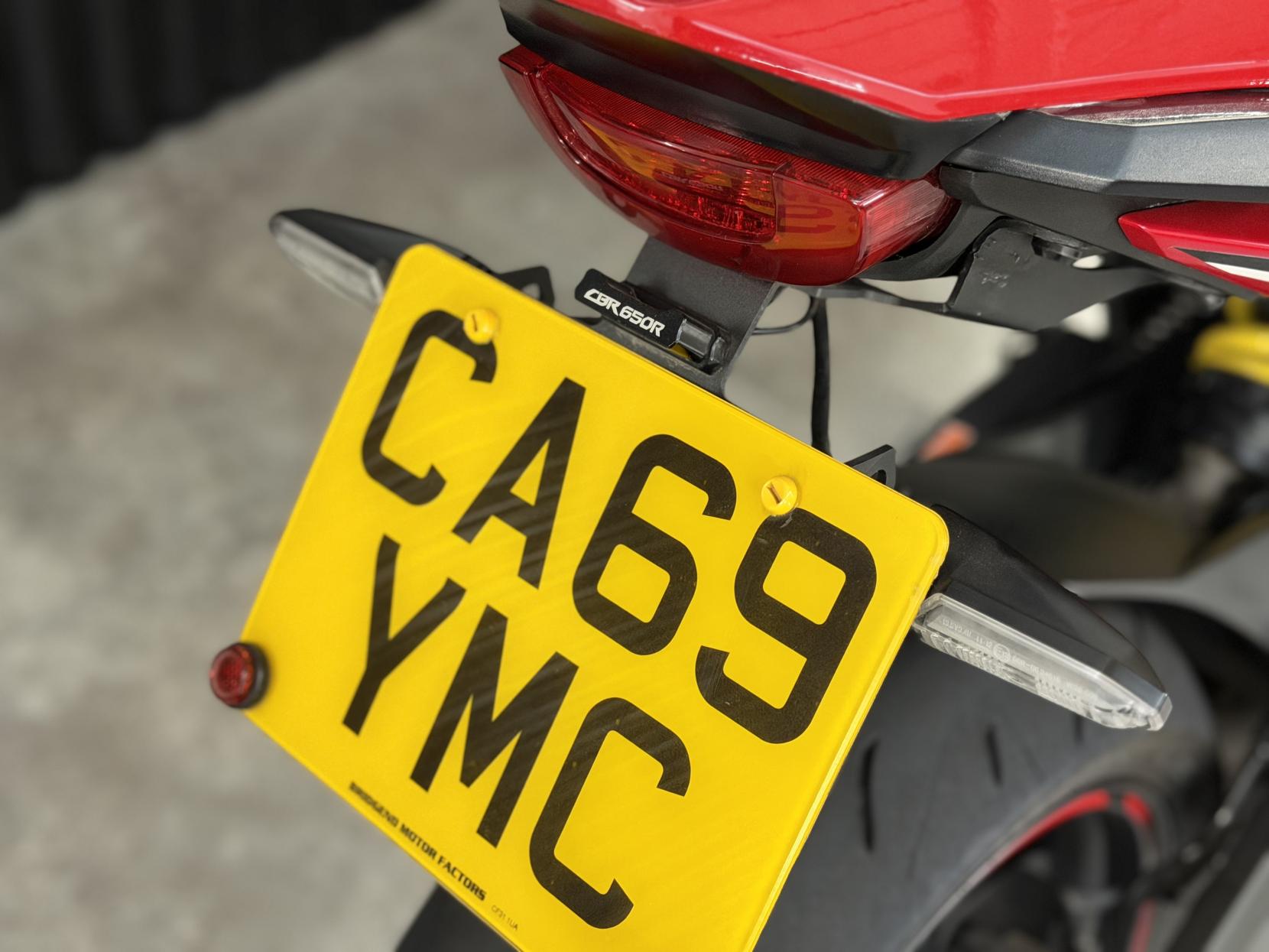 Honda CBR650R 650 Super Sports Petrol Manual Euro 4 (95 ps)