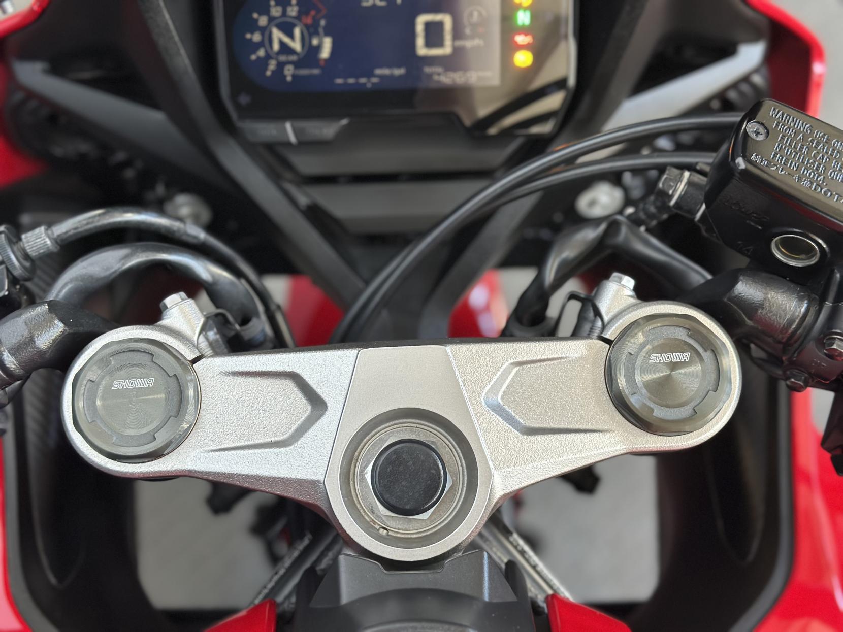 Honda CBR650R 650 Super Sports Petrol Manual Euro 4 (95 ps)