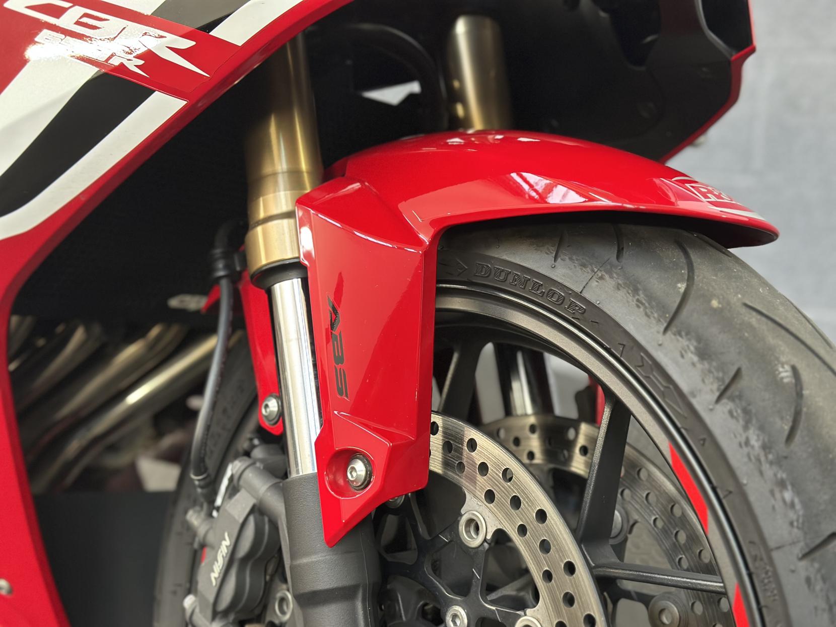 Honda CBR650R 650 Super Sports Petrol Manual Euro 4 (95 ps)