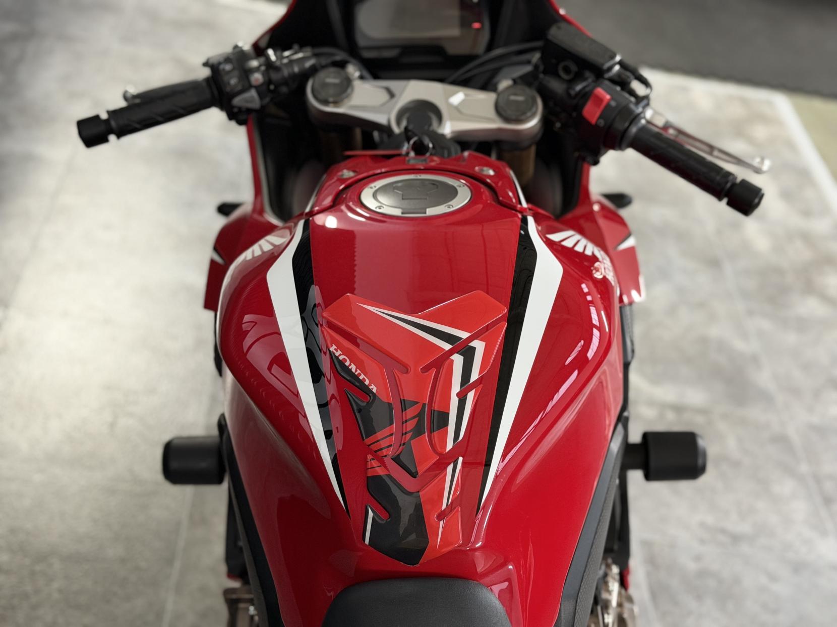 Honda CBR650R 650 Super Sports Petrol Manual Euro 4 (95 ps)