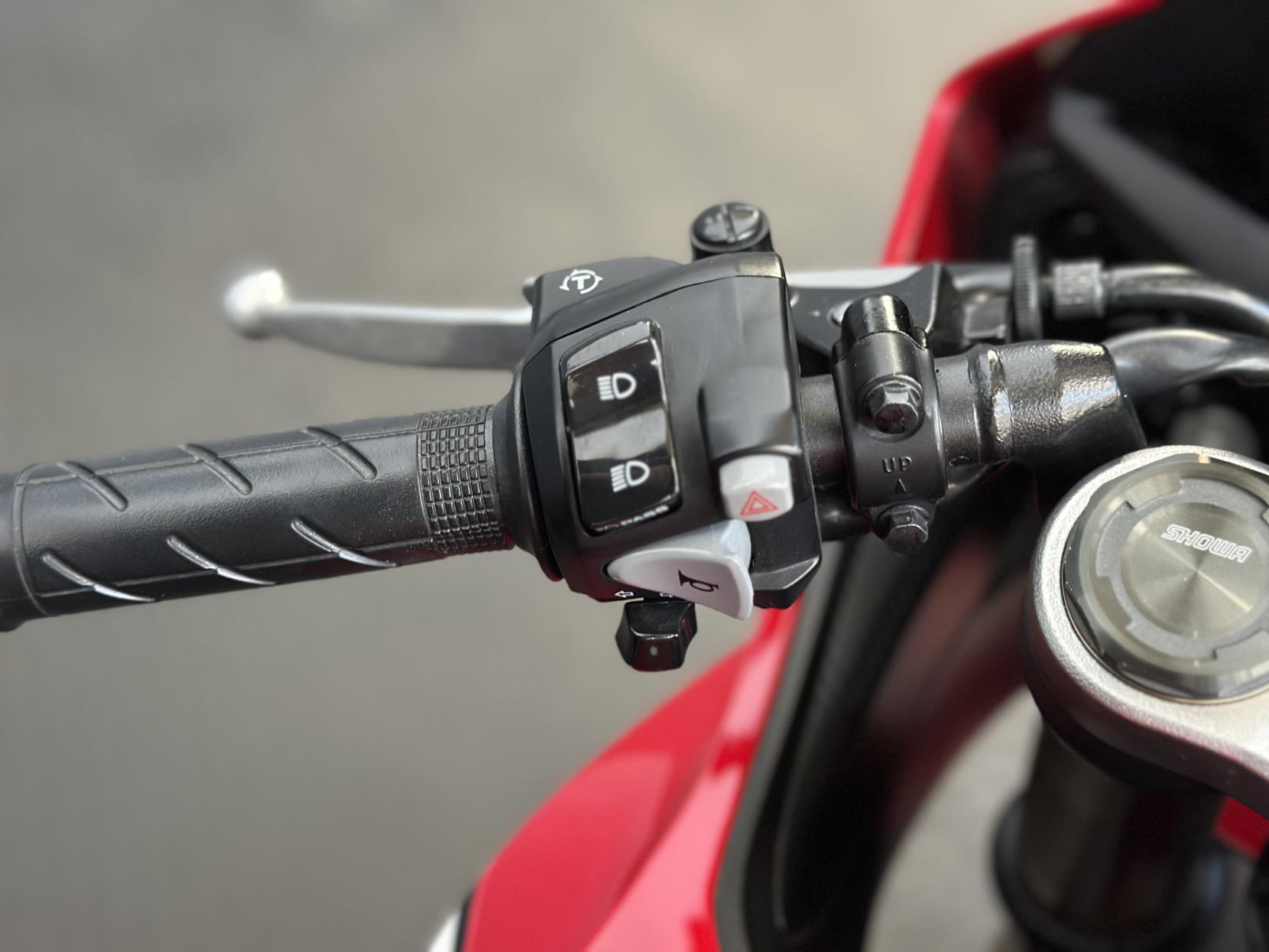 Honda CBR650R 650 Super Sports Petrol Manual Euro 4 (95 ps)