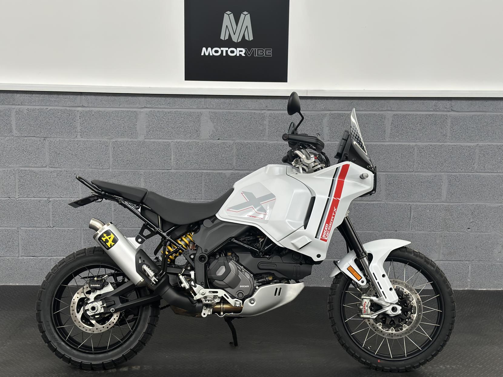 Ducati DesertX 937 Adventure Petrol Ducati Quick Shift Euro 5 (110 ps)