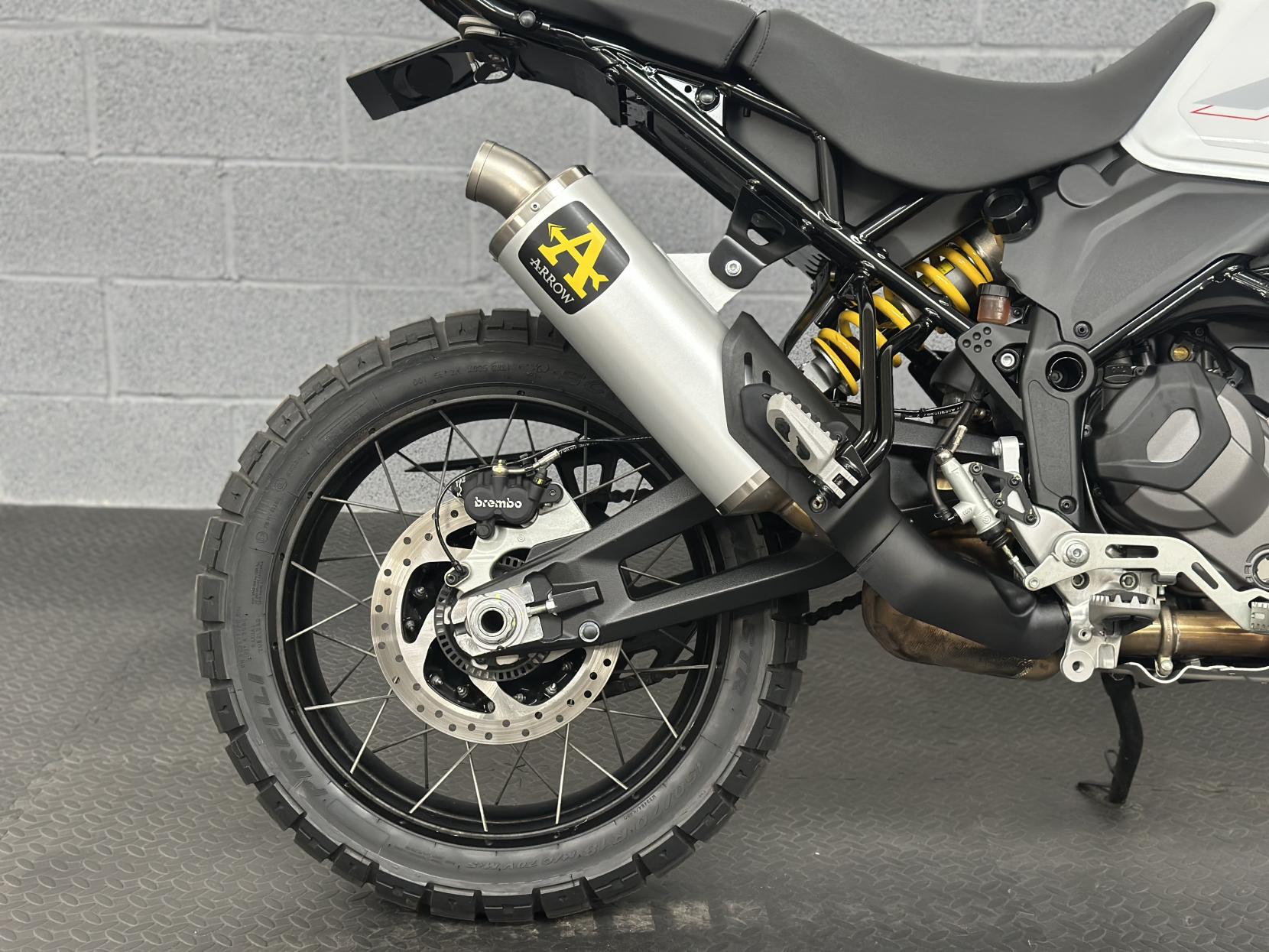 Ducati DesertX 937 Adventure Petrol Ducati Quick Shift Euro 5 (110 ps)