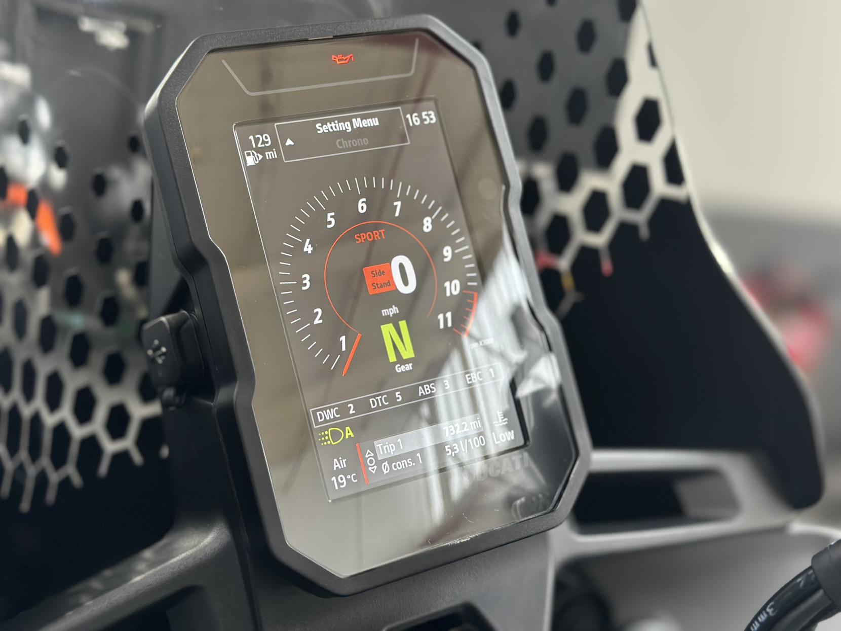 Ducati DesertX 937 Adventure Petrol Ducati Quick Shift Euro 5 (110 ps)