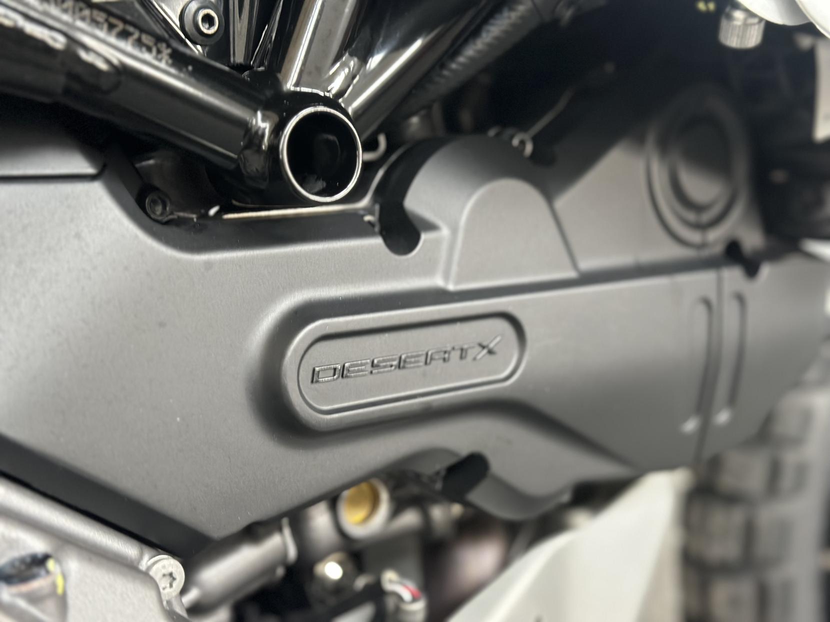 Ducati DesertX 937 Adventure Petrol Ducati Quick Shift Euro 5 (110 ps)