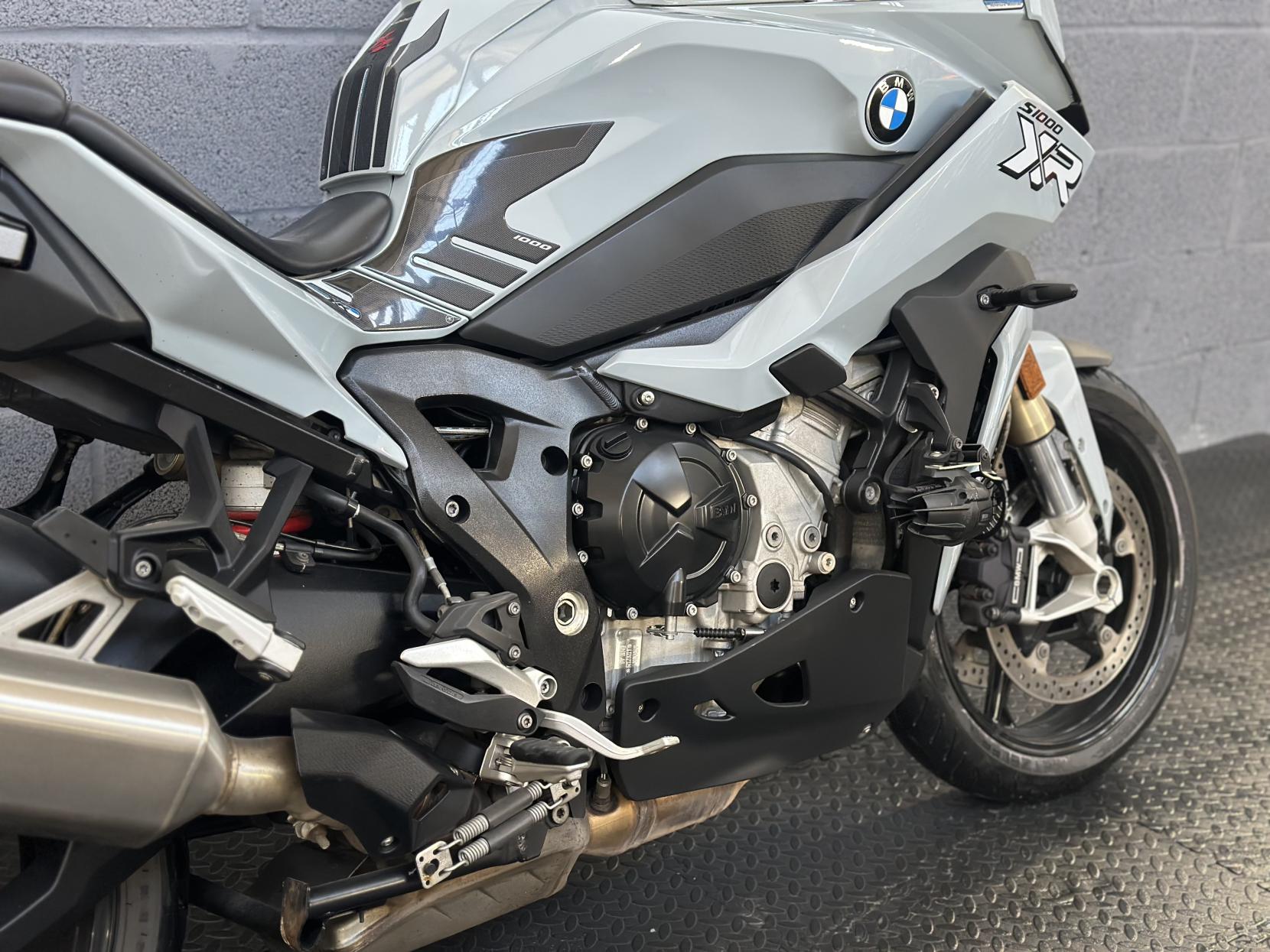BMW S 1000 XR 1000 TE Sports Tourer Petrol Manual Euro 5 (164 ps)