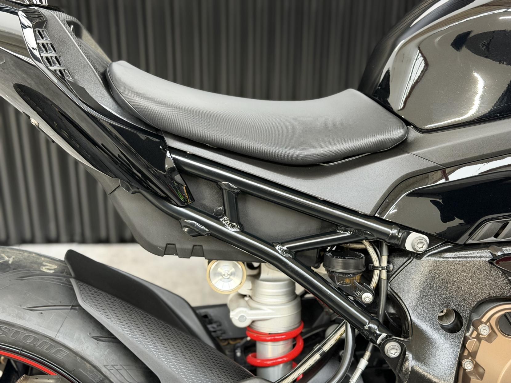 BMW S 1000 RR 1000 Sport Super Sports Petrol Manual Euro 5 (206 ps)