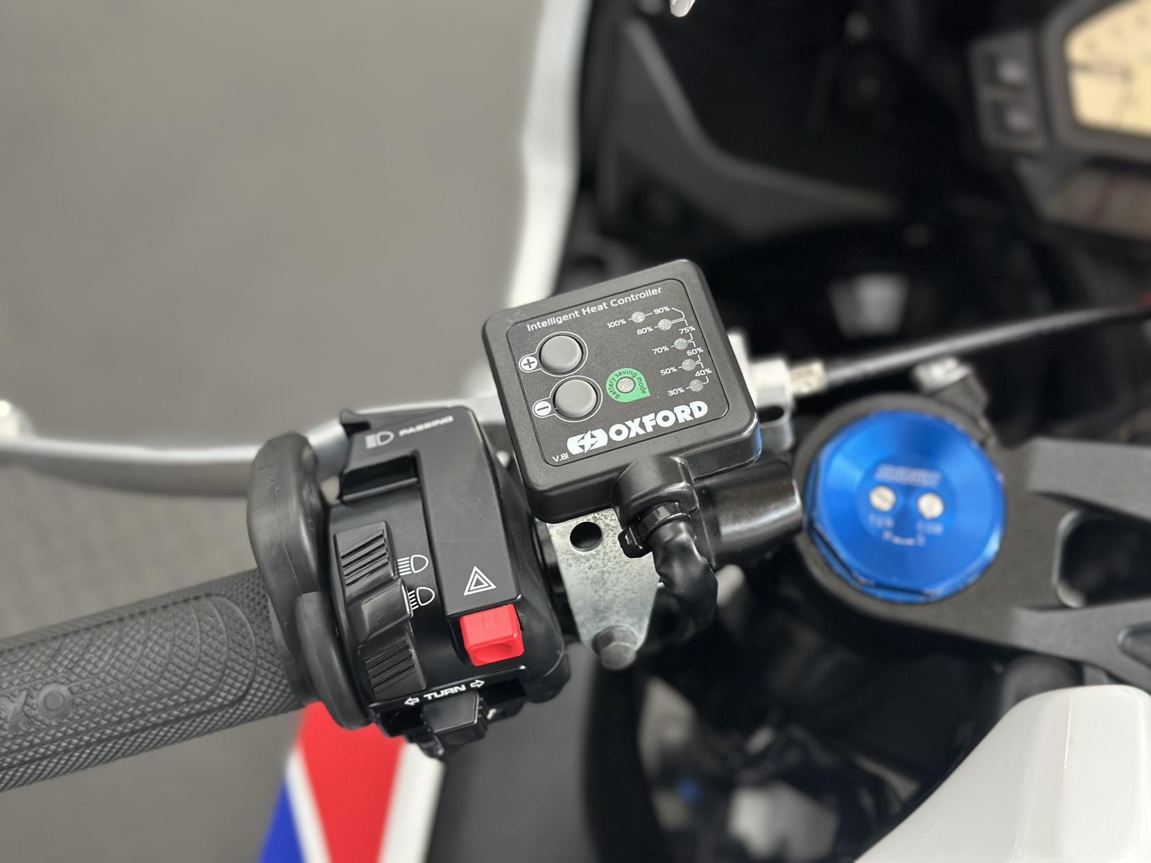 Honda CBR1000RR Fireblade 1000 Super Sports Petrol Manual (178 ps)