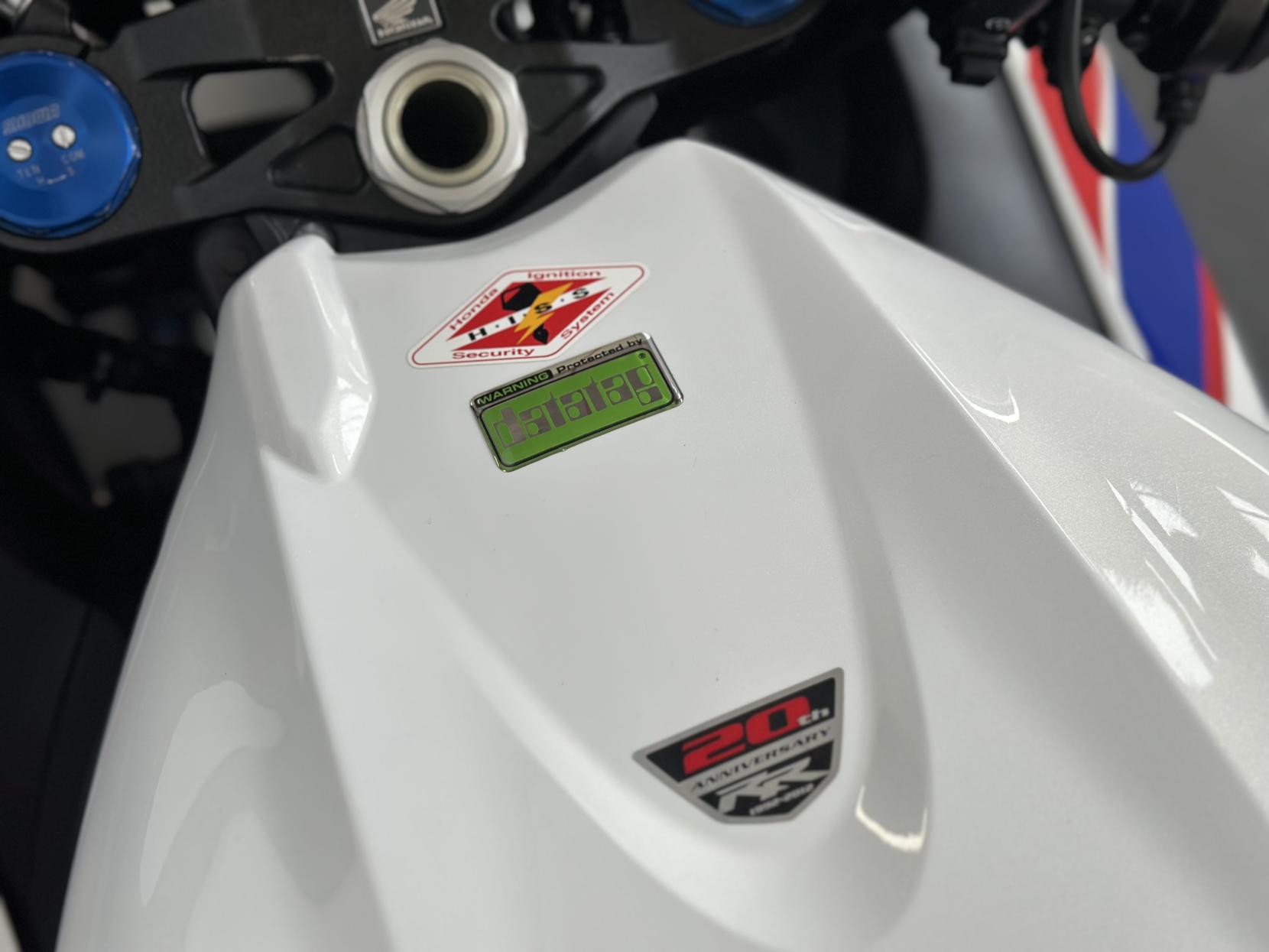 Honda CBR1000RR Fireblade 1000 Super Sports Petrol Manual (178 ps)