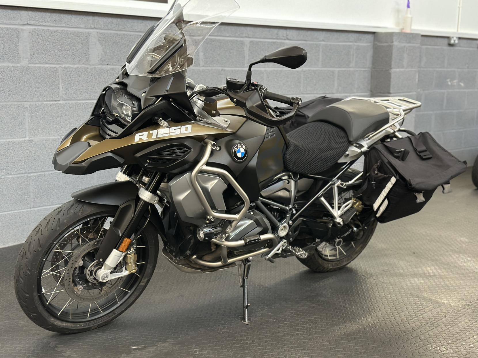 BMW R 1250 GS Adventure 1250 Exclusive TE LS Adventure Petrol Manual Euro 4 (136 ps)