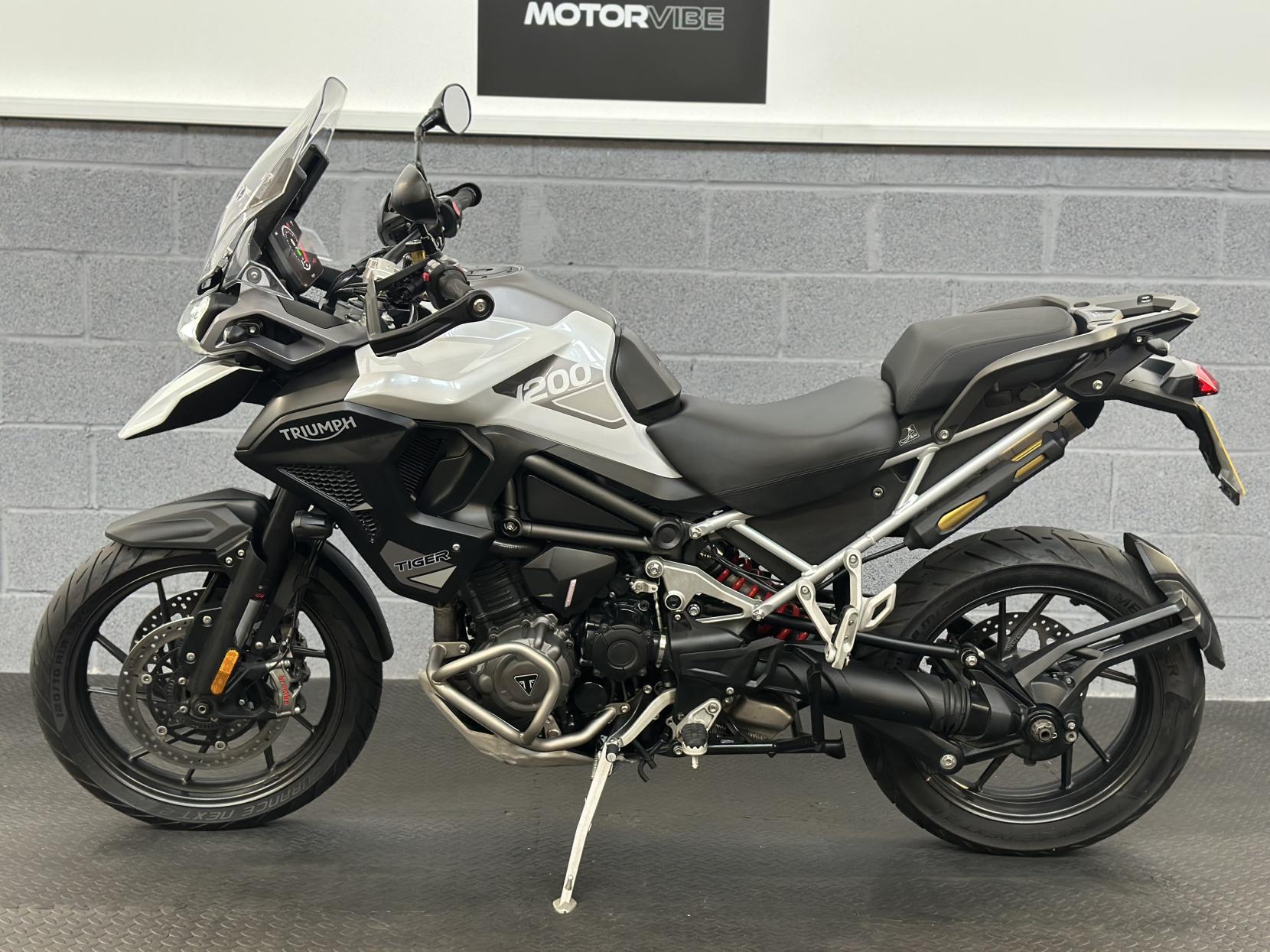 Triumph Tiger 1200 1200 GT Pro Adventure Petrol Manual Euro 5 (150 ps)