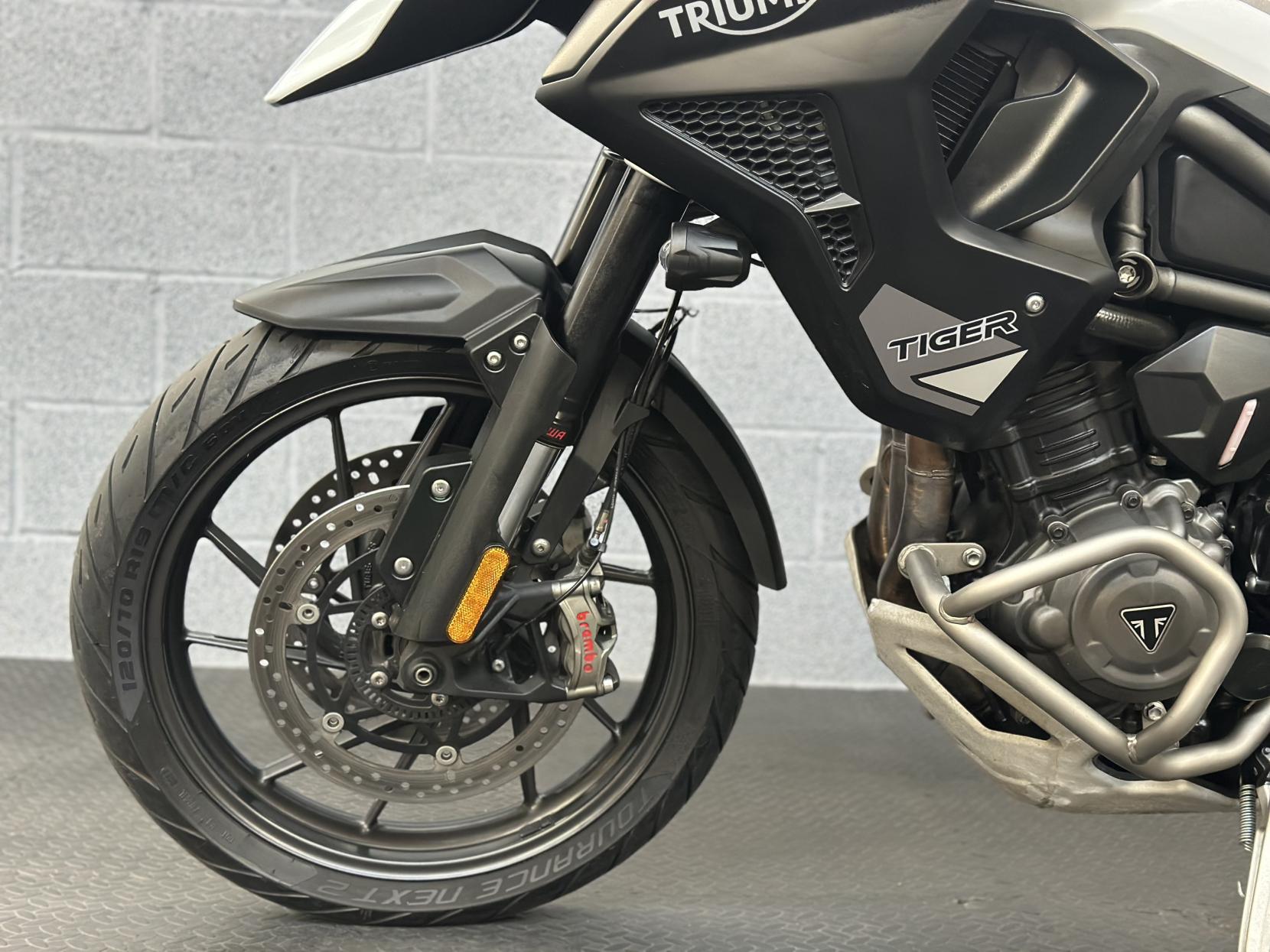 Triumph Tiger 1200 1200 GT Pro Adventure Petrol Manual Euro 5 (150 ps)