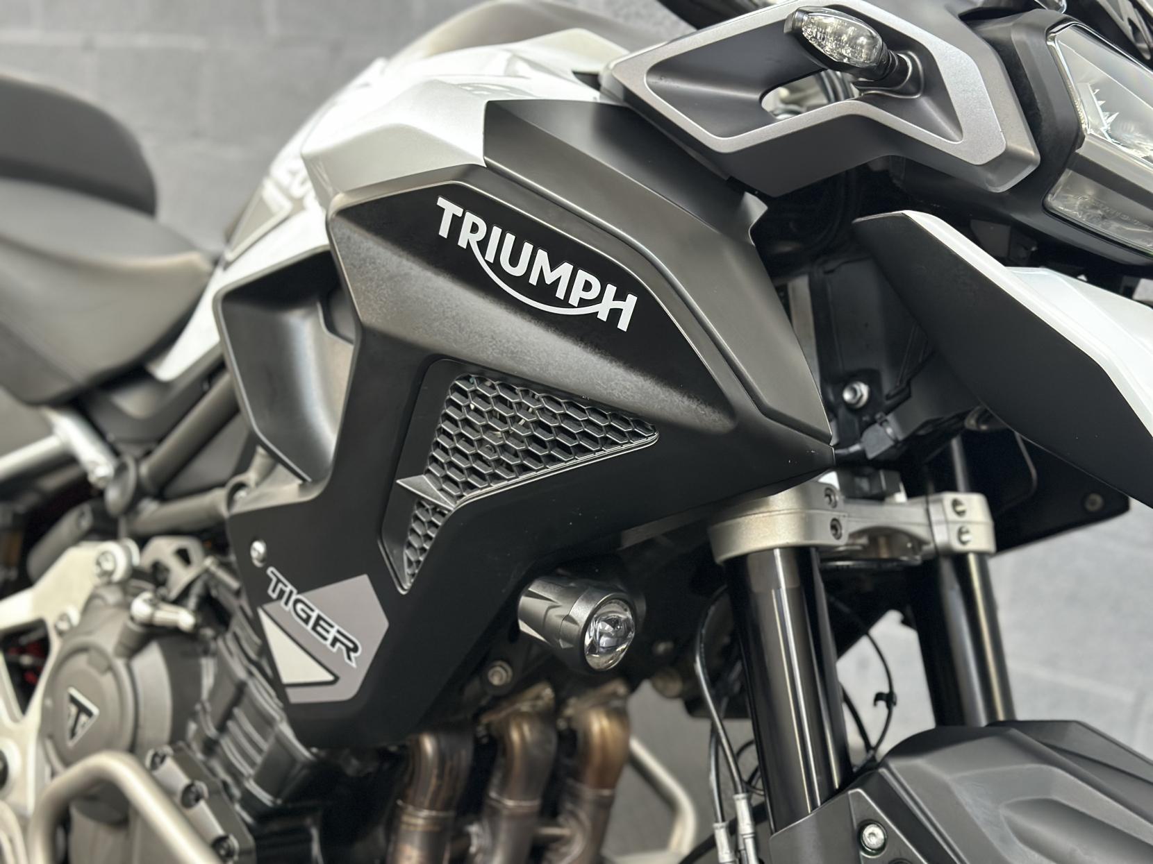 Triumph Tiger 1200 1200 GT Pro Adventure Petrol Manual Euro 5 (150 ps)