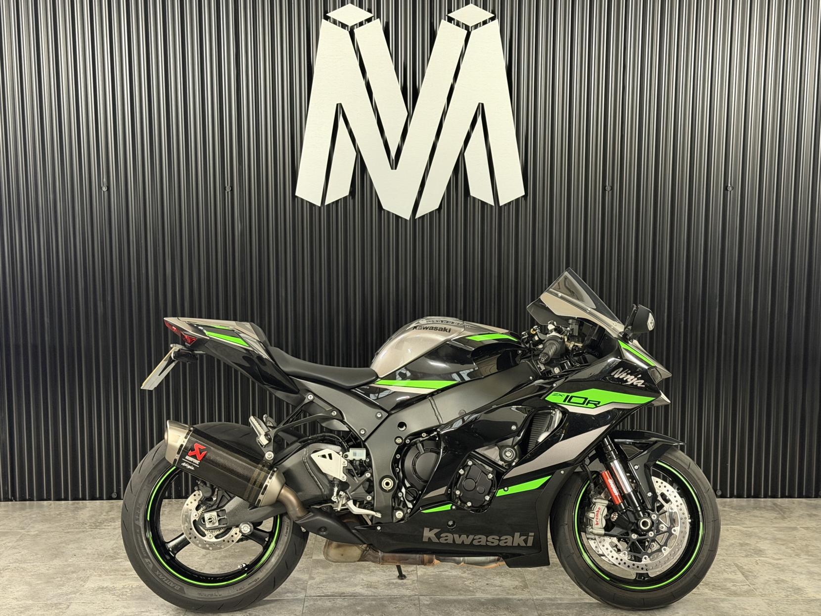 Kawasaki Ninja ZX-10R 1000 Super Sports Petrol Manual Euro 5 (213 ps)