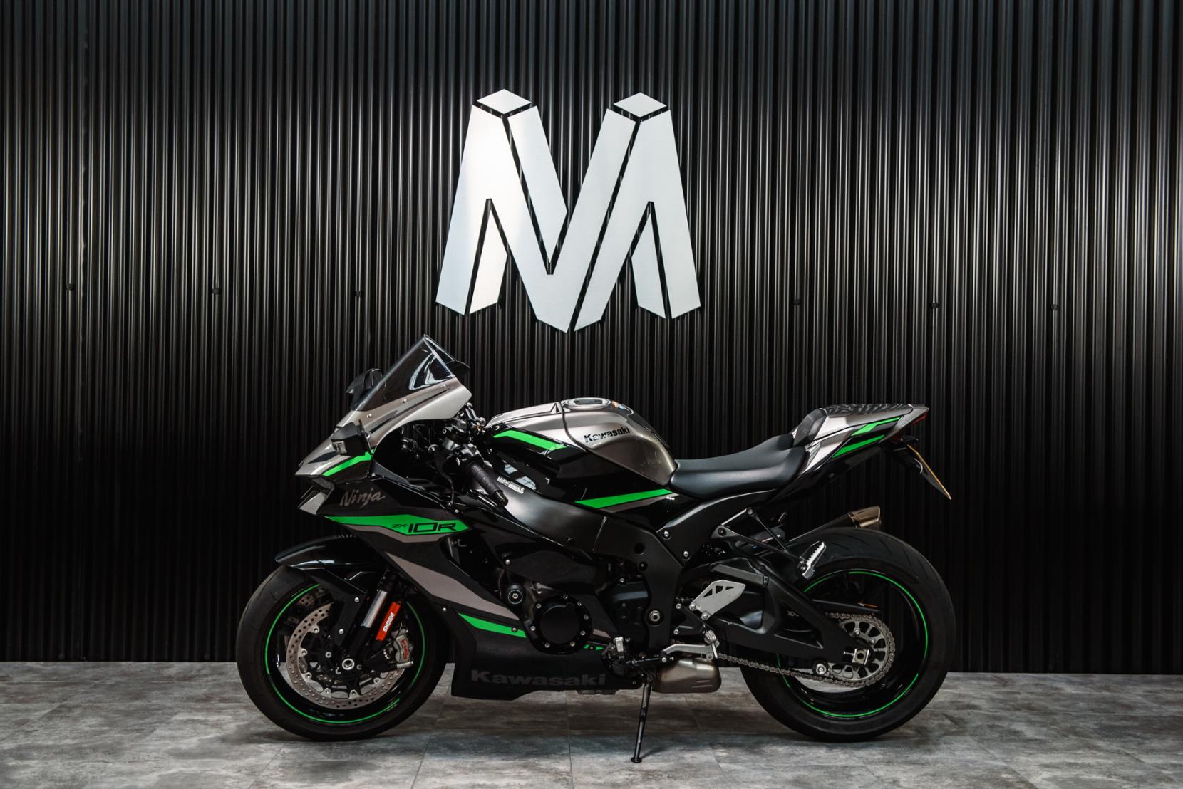 Kawasaki Ninja ZX-10R 1000 Super Sports Petrol Manual Euro 5 (213 ps)