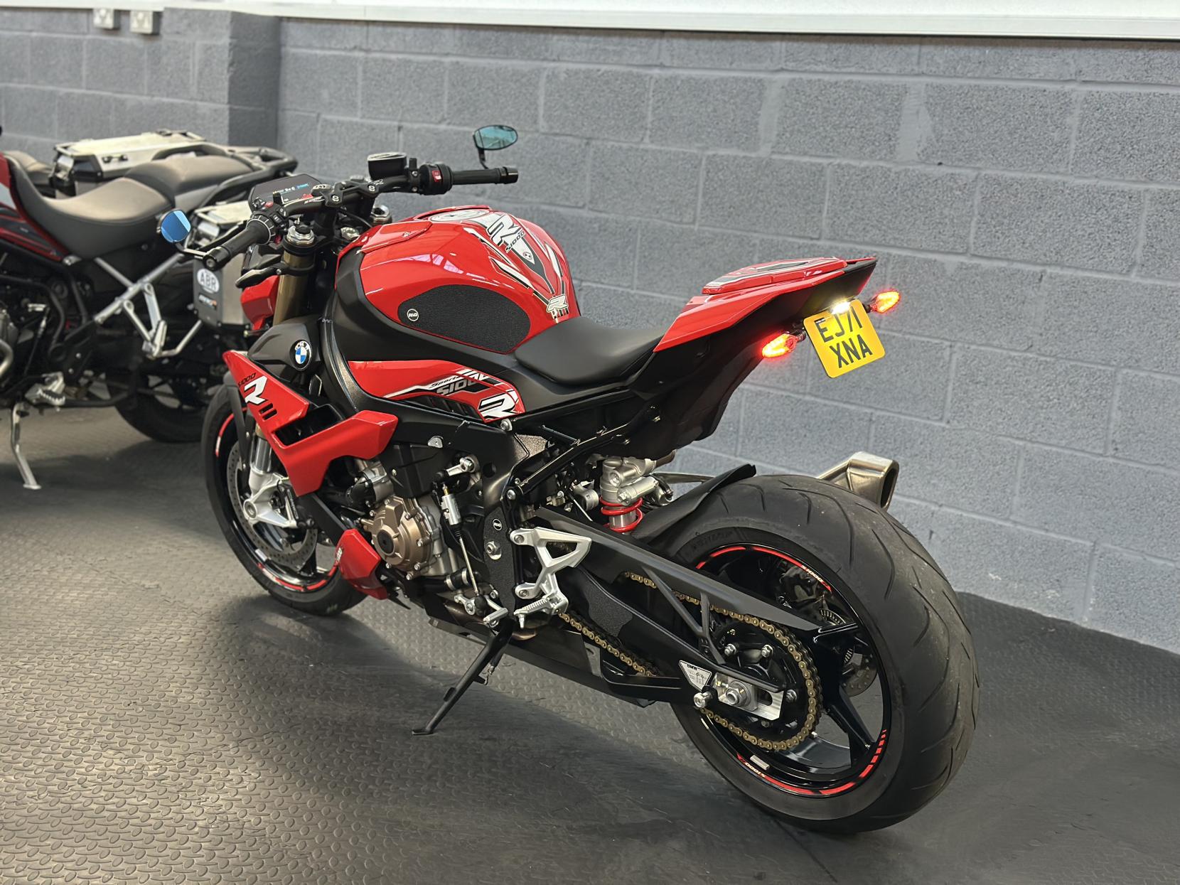 BMW S 1000 R 1000 Sport Naked Petrol Manual Euro 5 (164 ps)