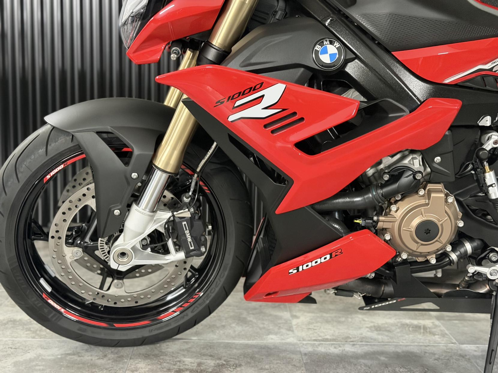 BMW S 1000 R 1000 Sport Naked Petrol Manual Euro 5 (164 ps)