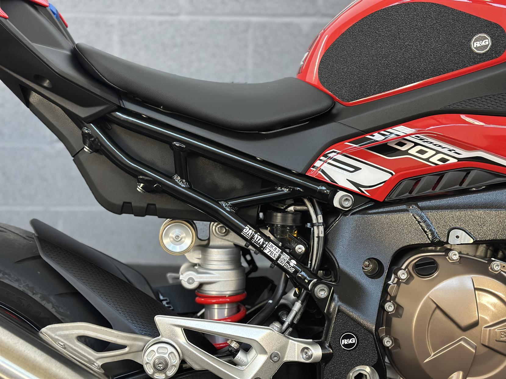 BMW S 1000 R 1000 Sport Naked Petrol Manual Euro 5 (164 ps)