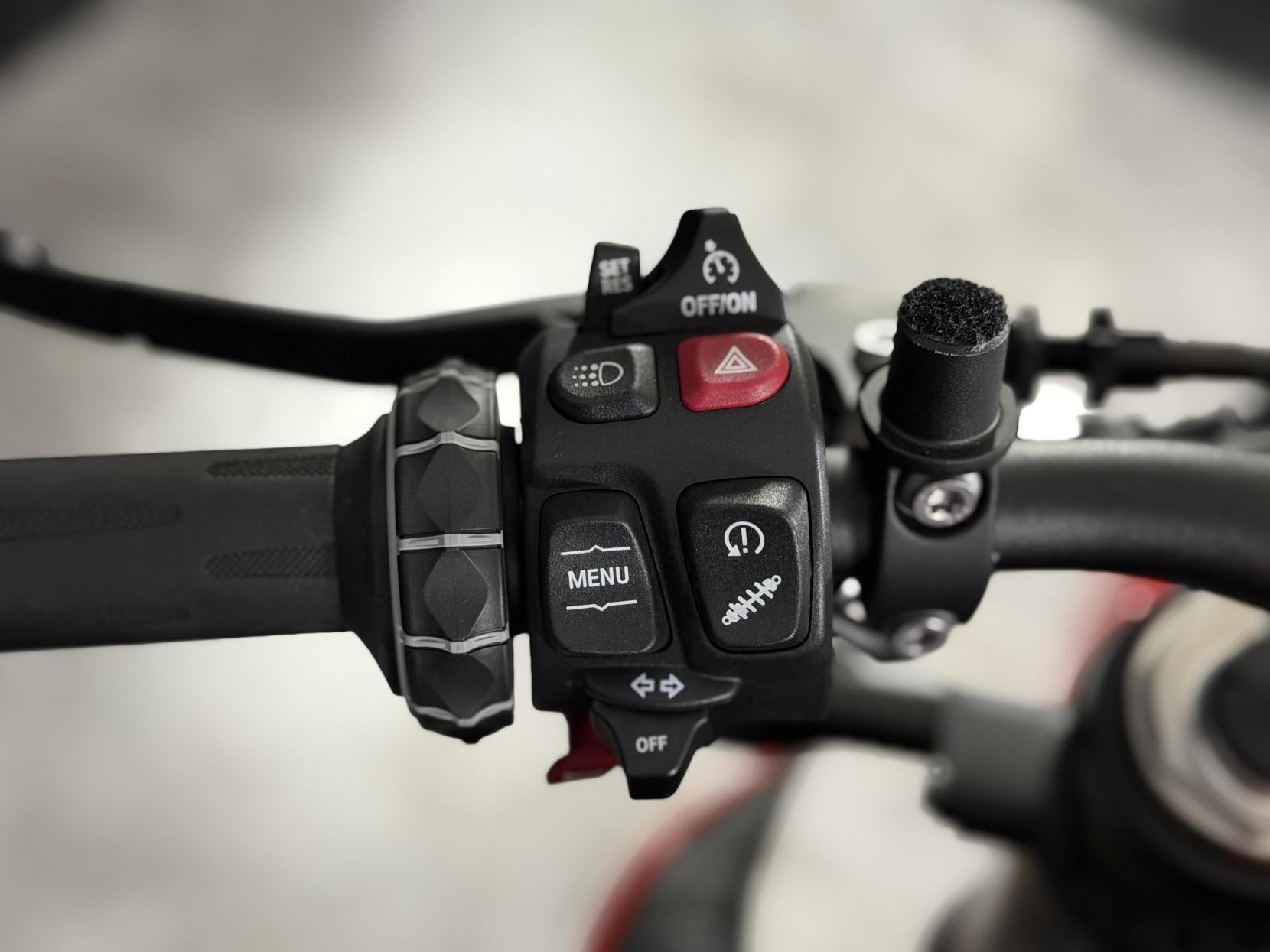 BMW S 1000 R 1000 Sport Naked Petrol Manual Euro 5 (164 ps)