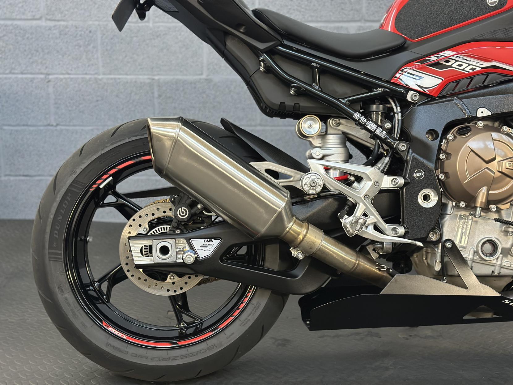 BMW S 1000 R 1000 Sport Naked Petrol Manual Euro 5 (164 ps)