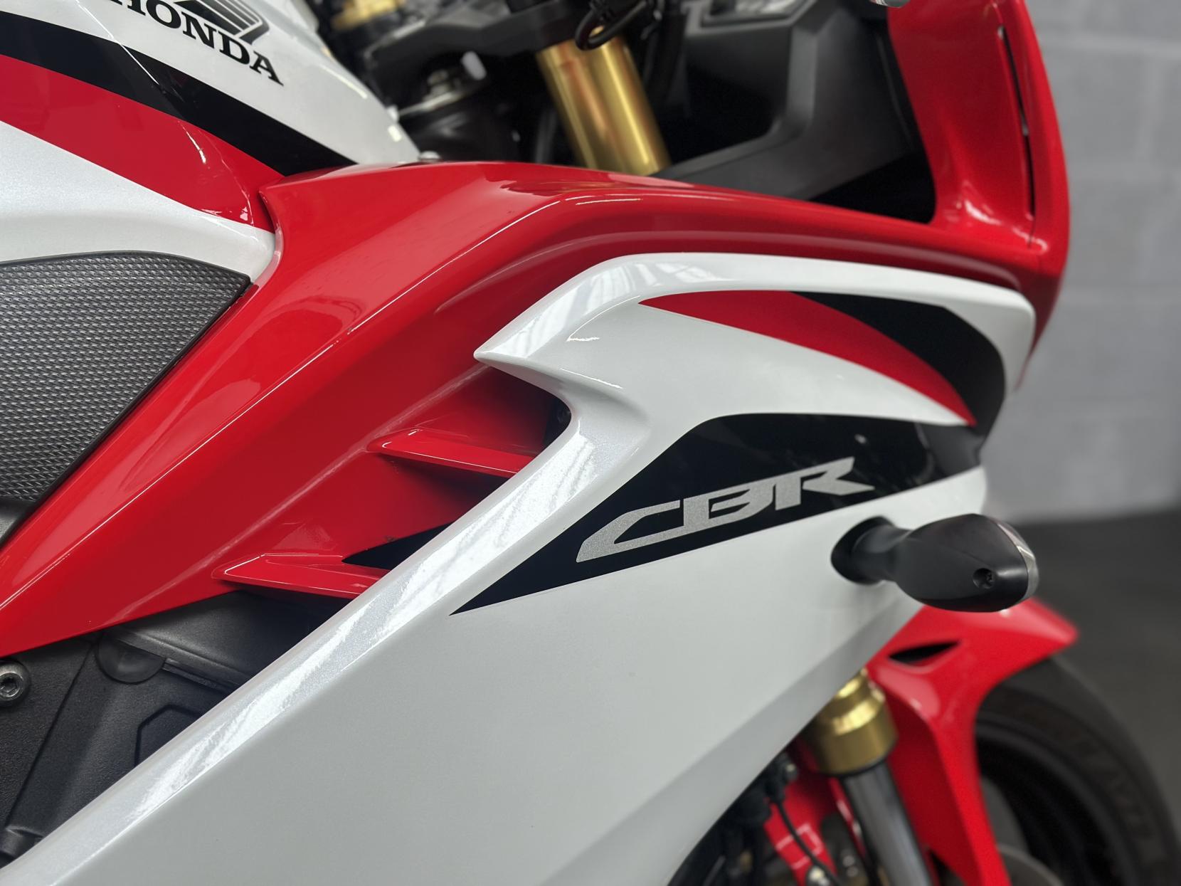 Honda CBR600F 600 Super Sports Petrol Manual (102 ps)