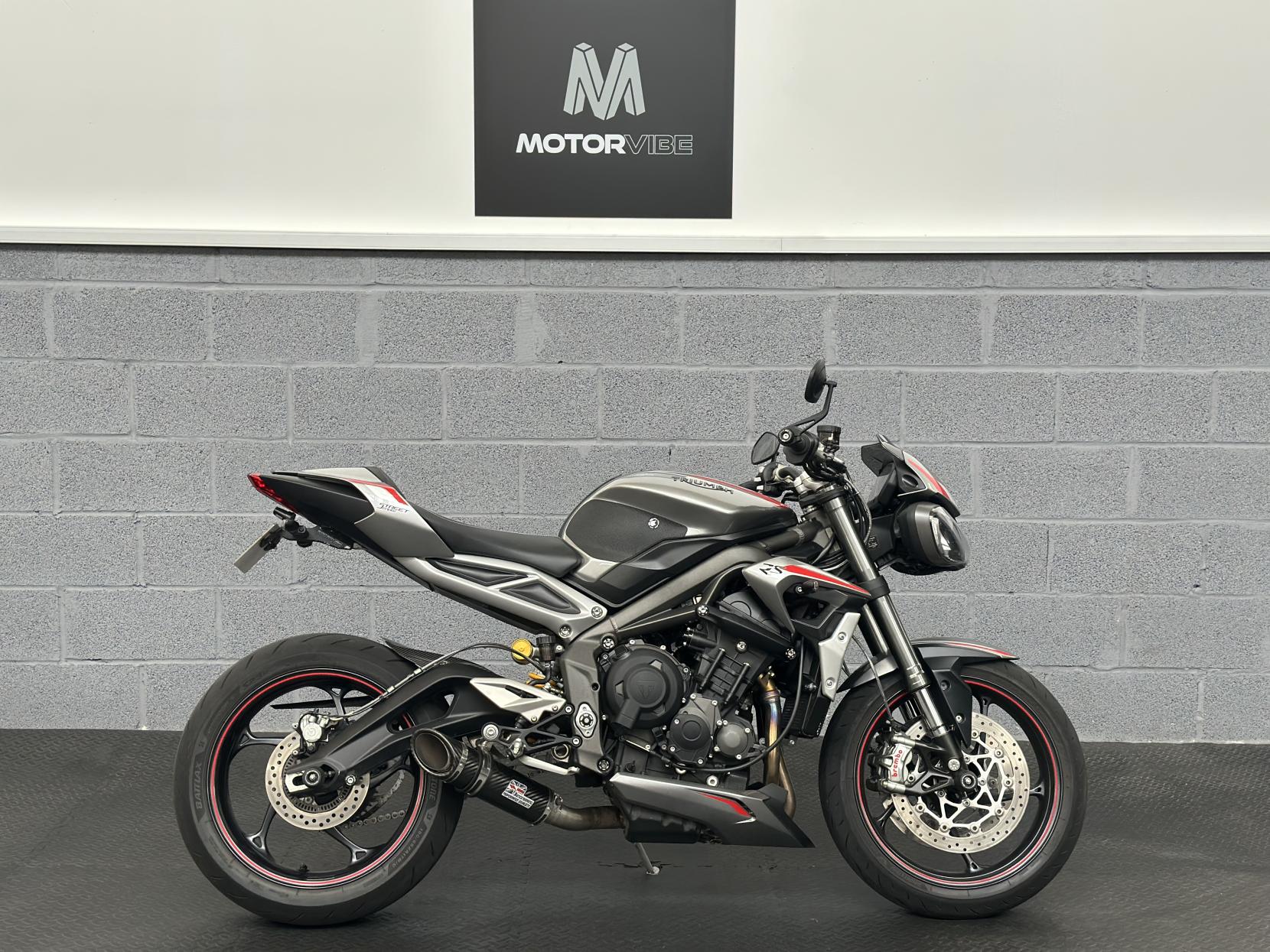 Triumph Street Triple 765 765 RS Naked Petrol Manual X-ring Euro 5 (124 ps)