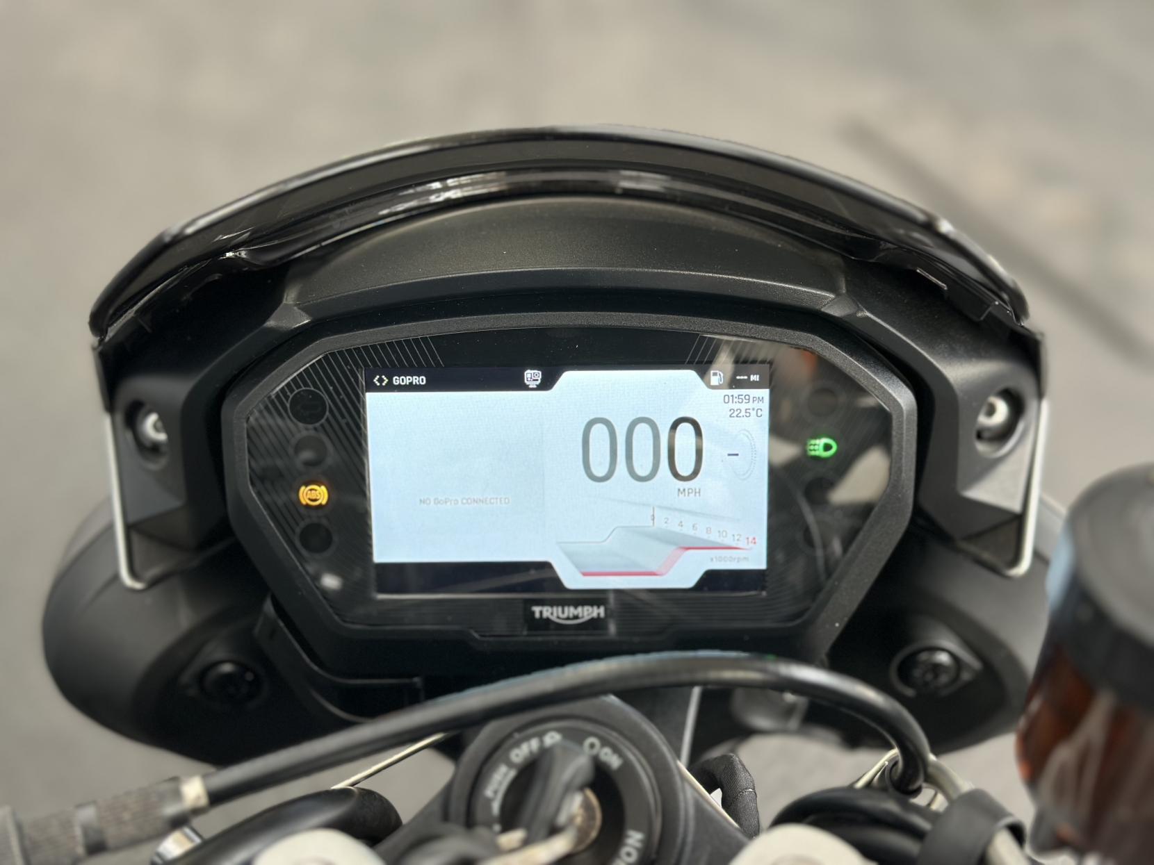 Triumph Street Triple 765 765 RS Naked Petrol Manual X-ring Euro 5 (124 ps)