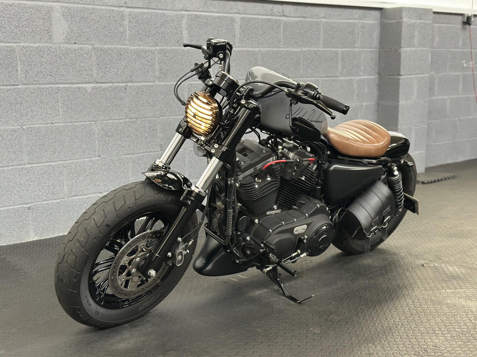 Harley-Davidson Sportster 1200 XL1200X Forty-Eight Custom Cruiser Petrol Manual Euro 4 (66 ps)