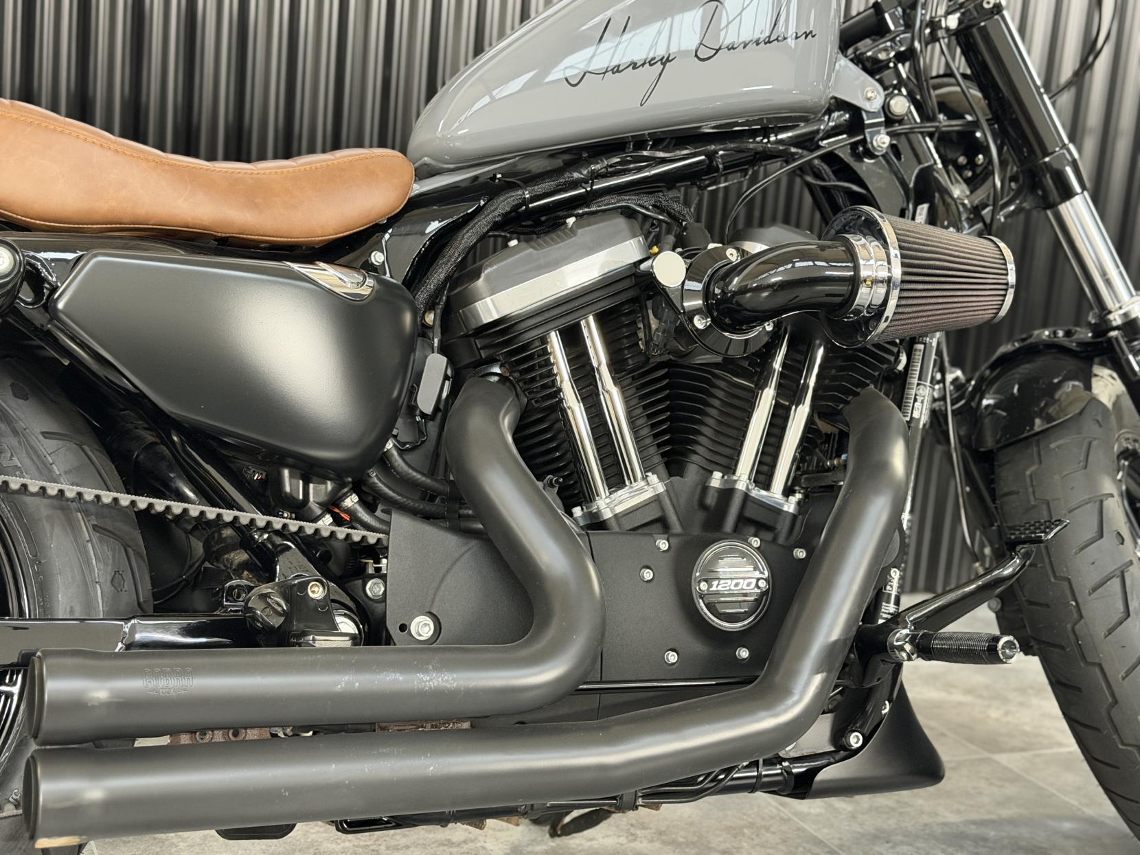 Harley-Davidson Sportster 1200 XL1200X Forty-Eight Custom Cruiser Petrol Manual Euro 4 (66 ps)