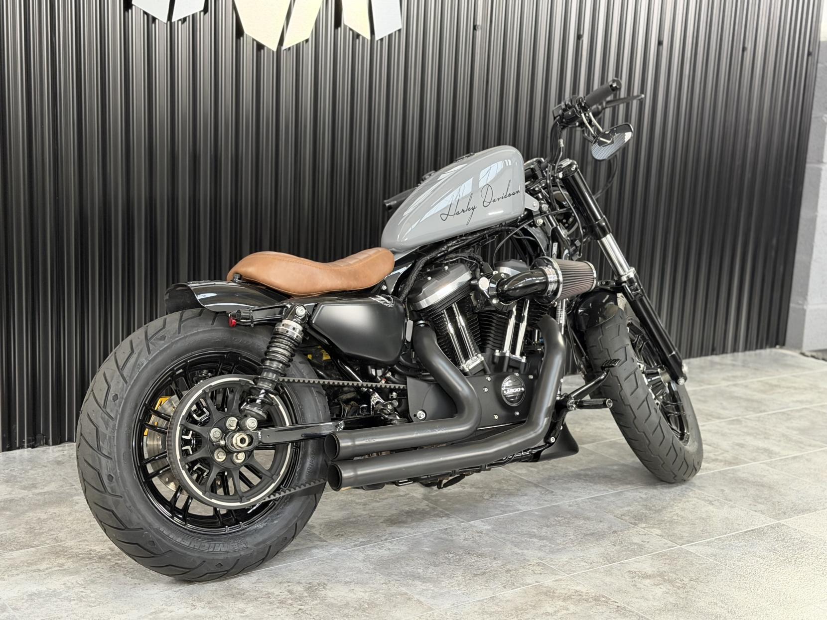 Harley-Davidson Sportster 1200 XL1200X Forty-Eight Custom Cruiser Petrol Manual Euro 4 (66 ps)