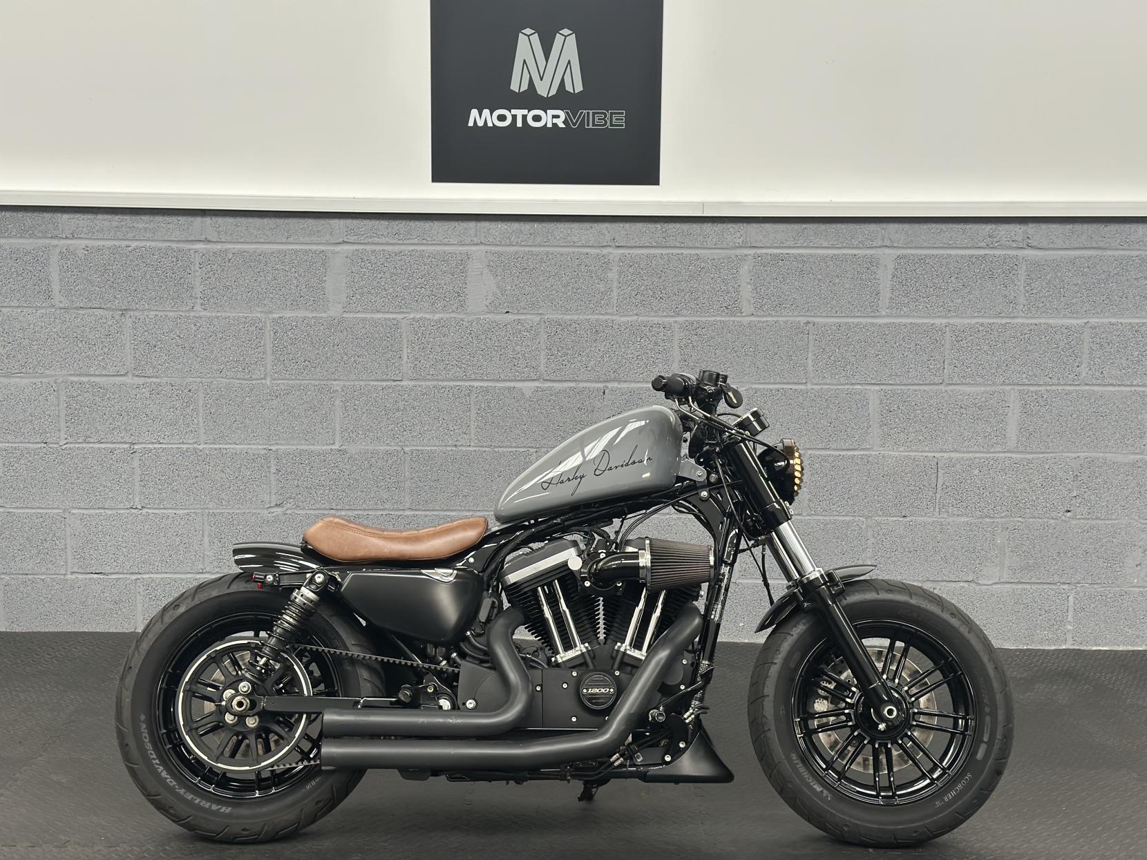 Harley-Davidson Sportster 1200 XL1200X Forty-Eight Custom Cruiser Petrol Manual Euro 4 (66 ps)