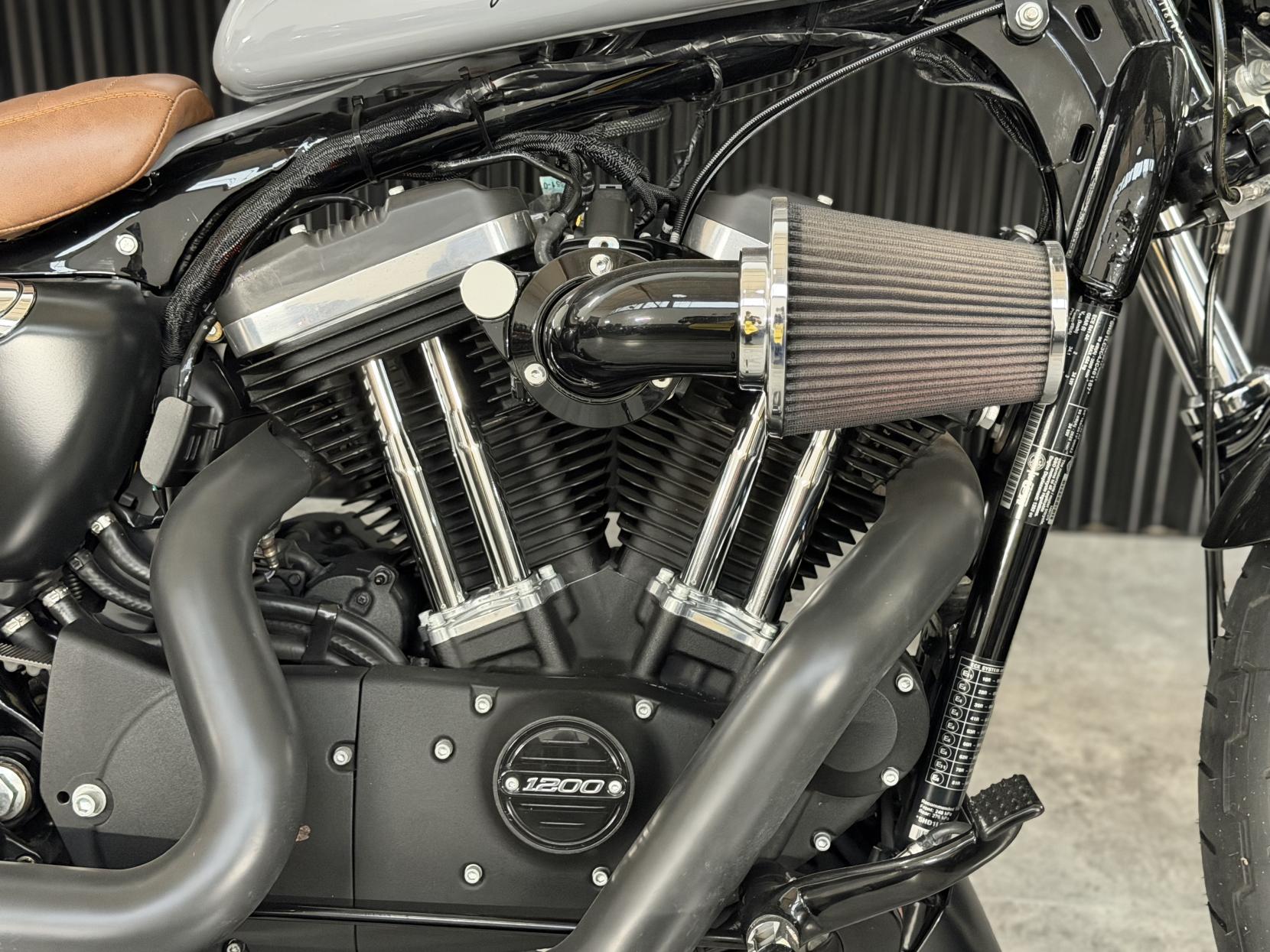 Harley-Davidson Sportster 1200 XL1200X Forty-Eight Custom Cruiser Petrol Manual Euro 4 (66 ps)