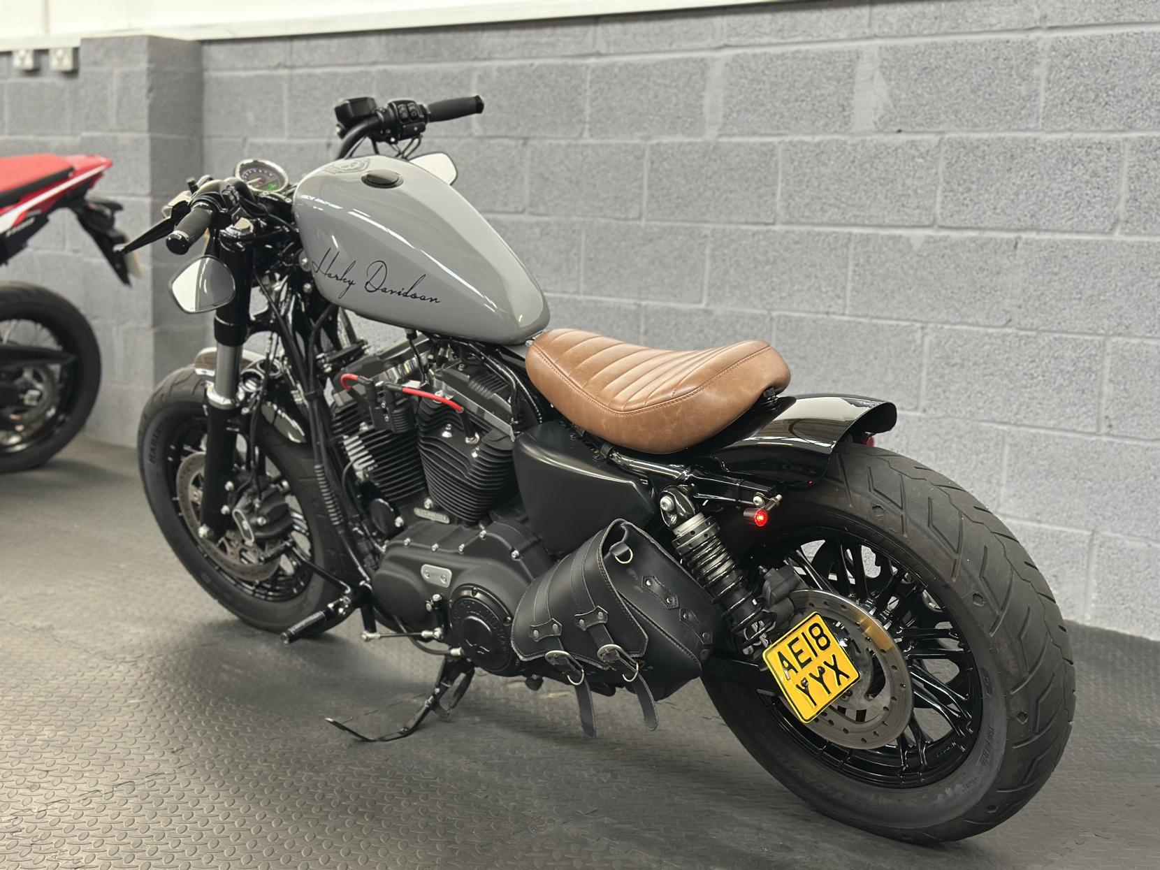 Harley-Davidson Sportster 1200 XL1200X Forty-Eight Custom Cruiser Petrol Manual Euro 4 (66 ps)
