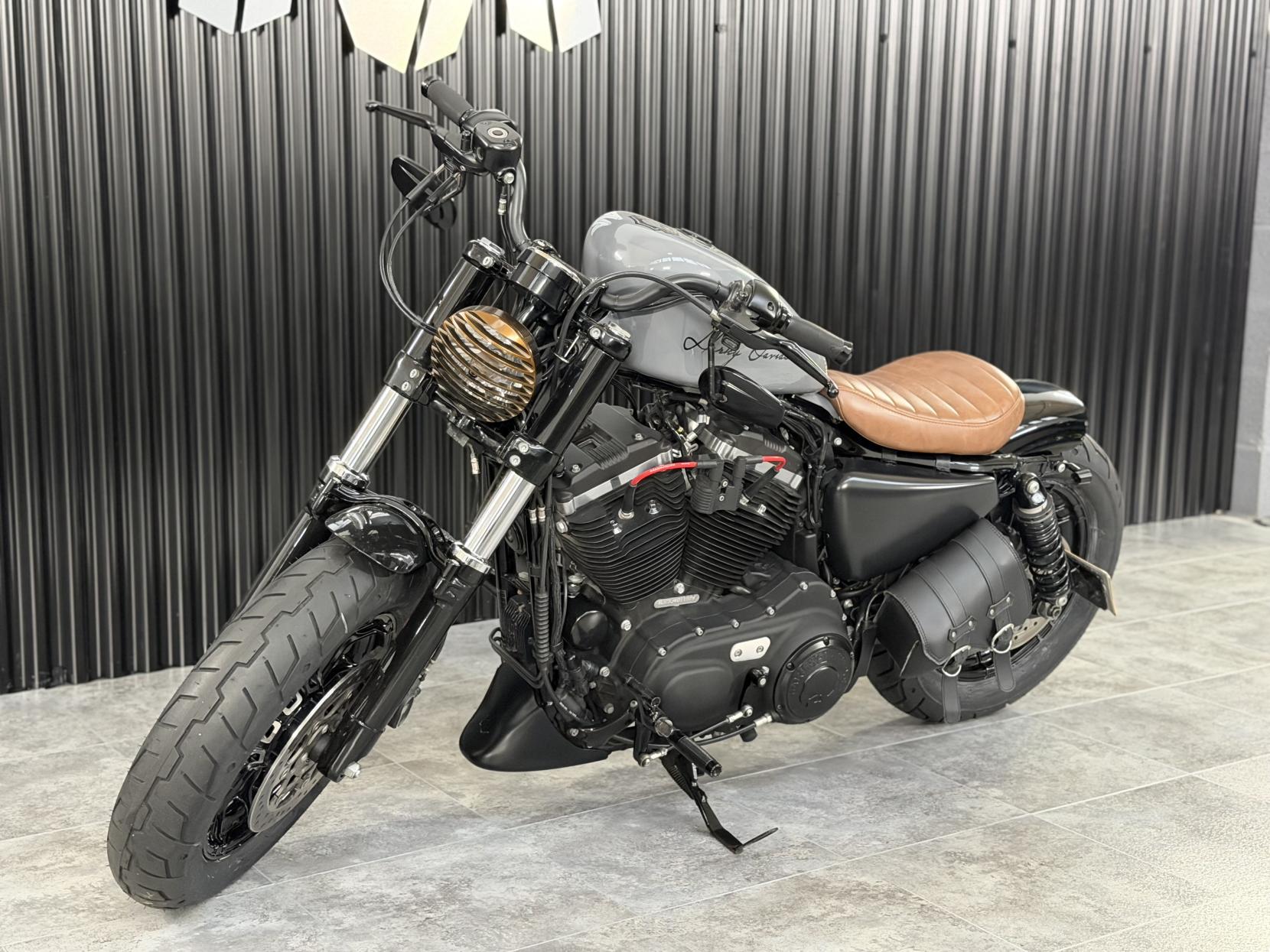 Harley-Davidson Sportster 1200 XL1200X Forty-Eight Custom Cruiser Petrol Manual Euro 4 (66 ps)