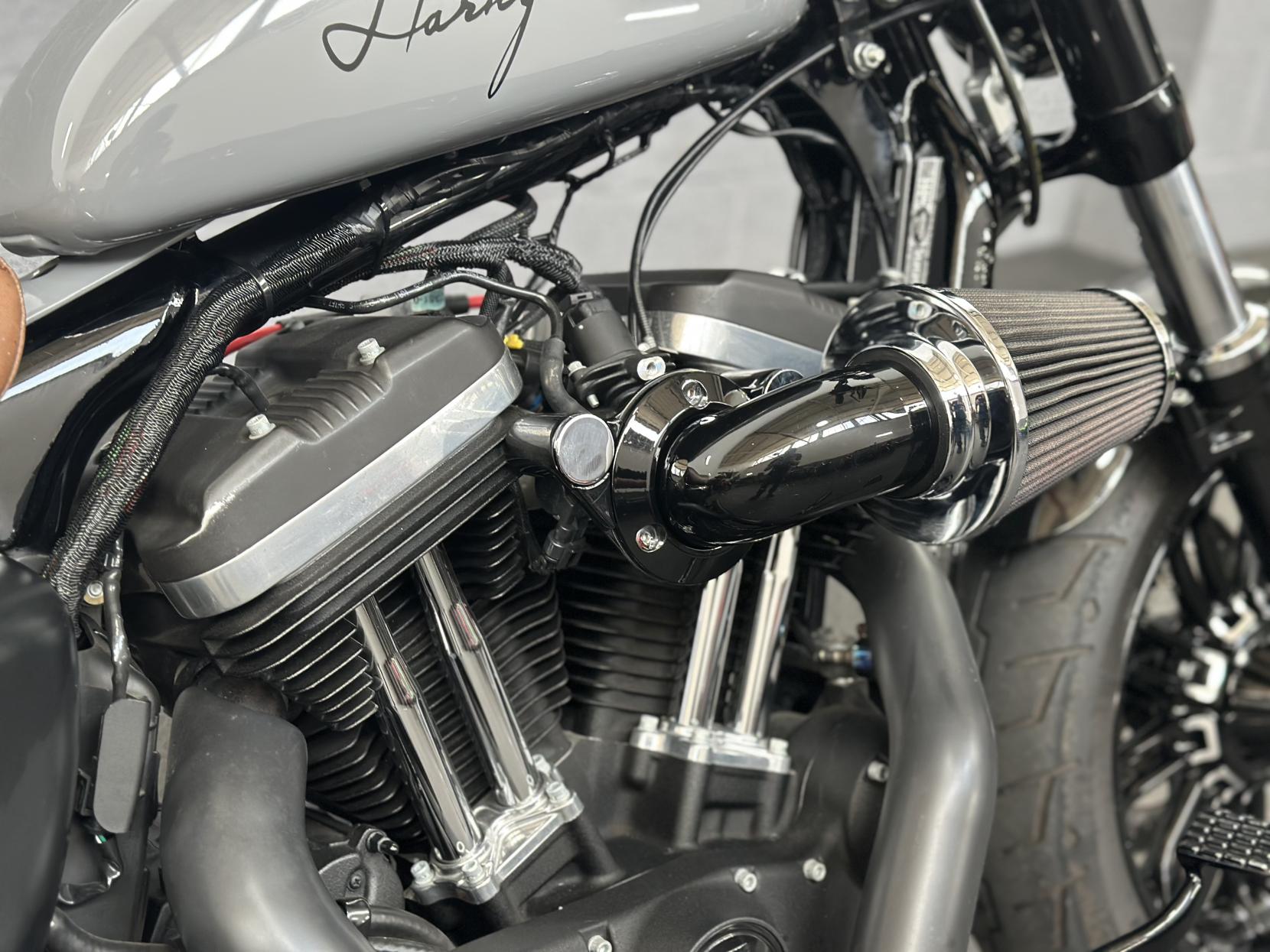 Harley-Davidson Sportster 1200 XL1200X Forty-Eight Custom Cruiser Petrol Manual Euro 4 (66 ps)
