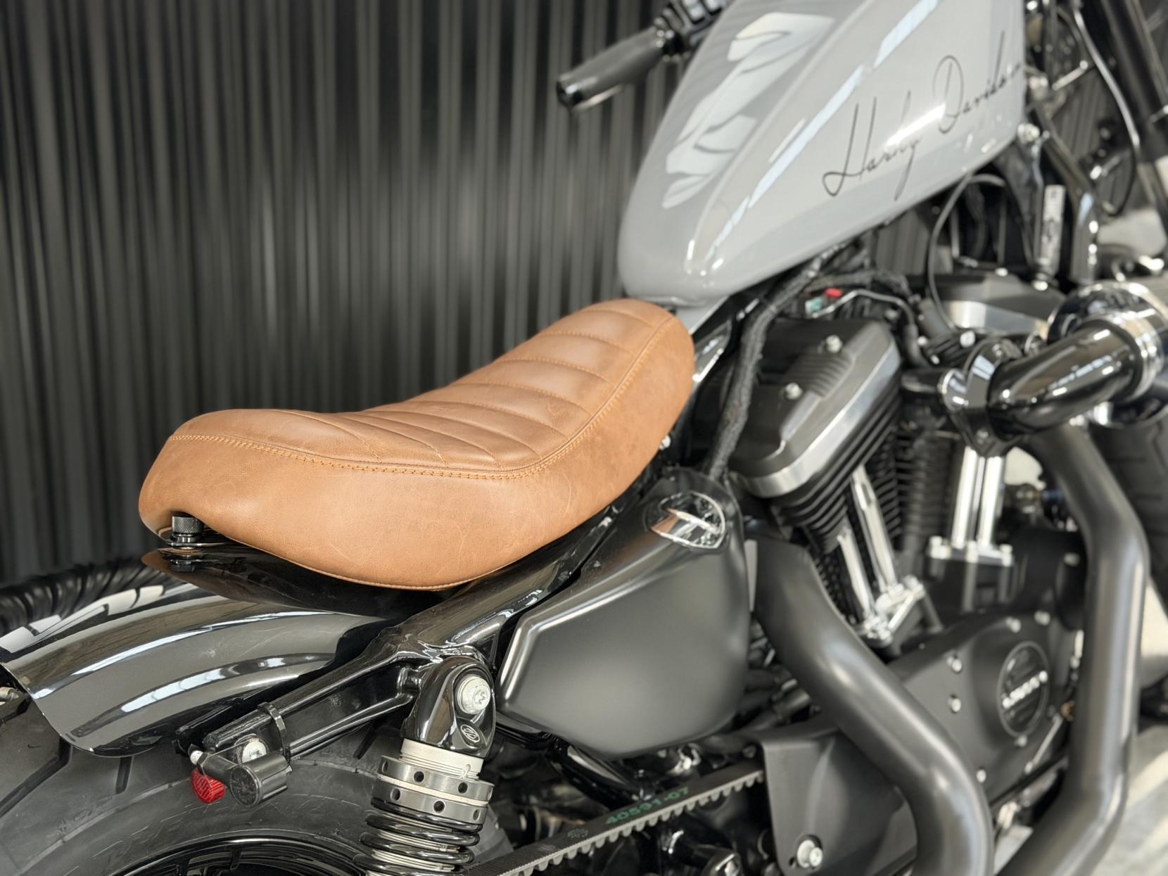 Harley-Davidson Sportster 1200 XL1200X Forty-Eight Custom Cruiser Petrol Manual Euro 4 (66 ps)