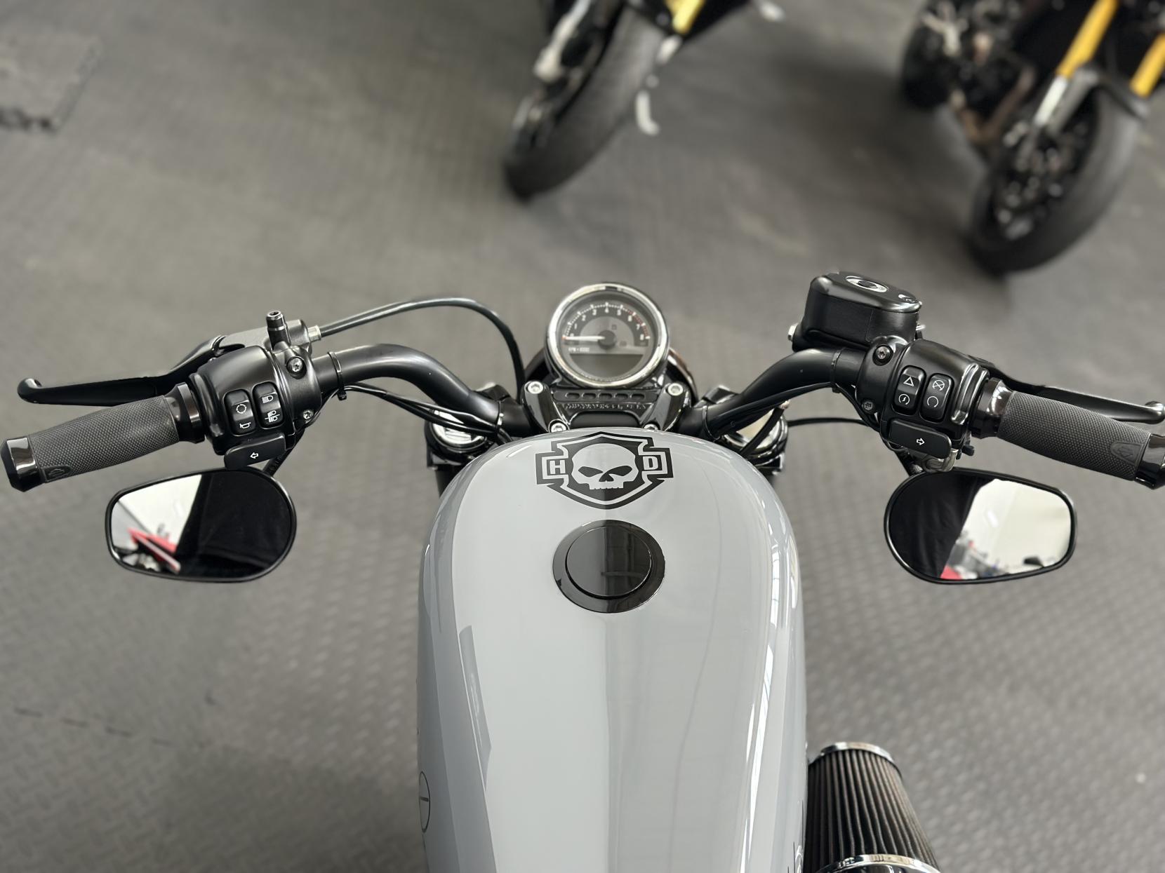 Harley-Davidson Sportster 1200 XL1200X Forty-Eight Custom Cruiser Petrol Manual Euro 4 (66 ps)