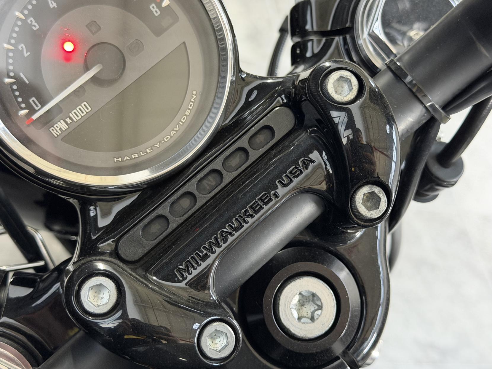 Harley-Davidson Sportster 1200 XL1200X Forty-Eight Custom Cruiser Petrol Manual Euro 4 (66 ps)