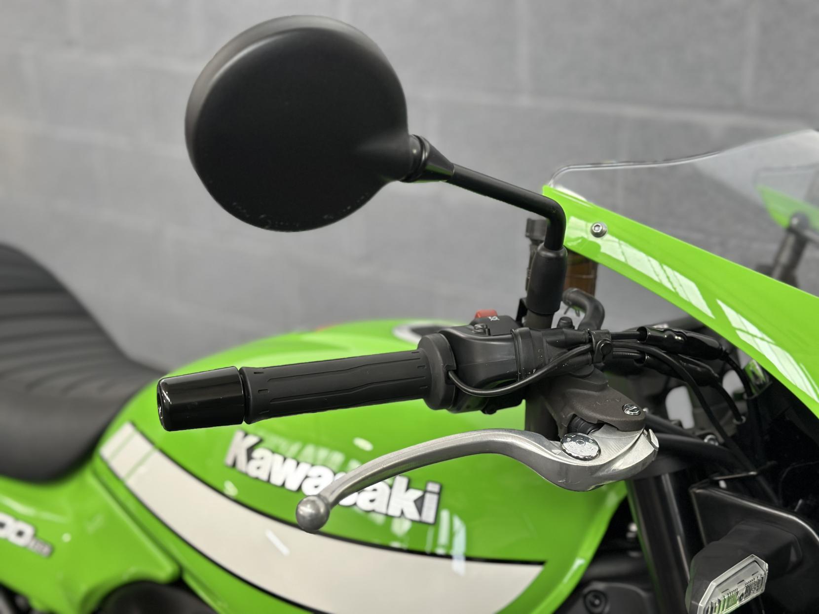 Kawasaki Z900 RS Café 900 Modern Classic Petrol Manual Euro 4 (111 ps)