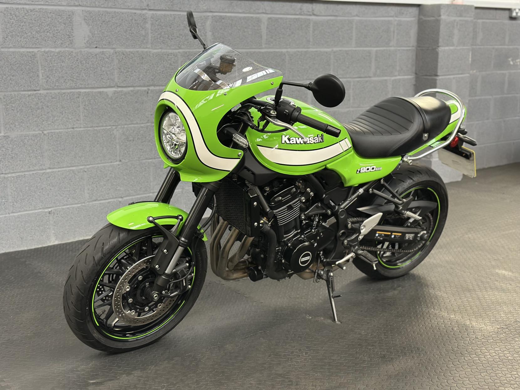 Kawasaki Z900 RS Café 900 Modern Classic Petrol Manual Euro 4 (111 ps)