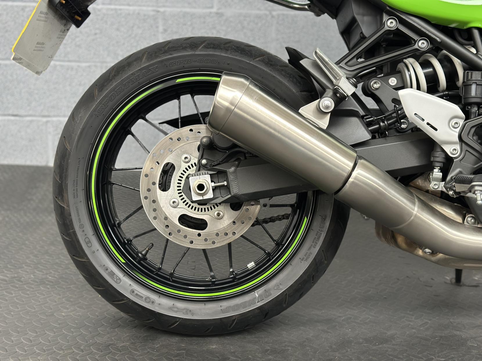 Kawasaki Z900 RS Café 900 Modern Classic Petrol Manual Euro 4 (111 ps)