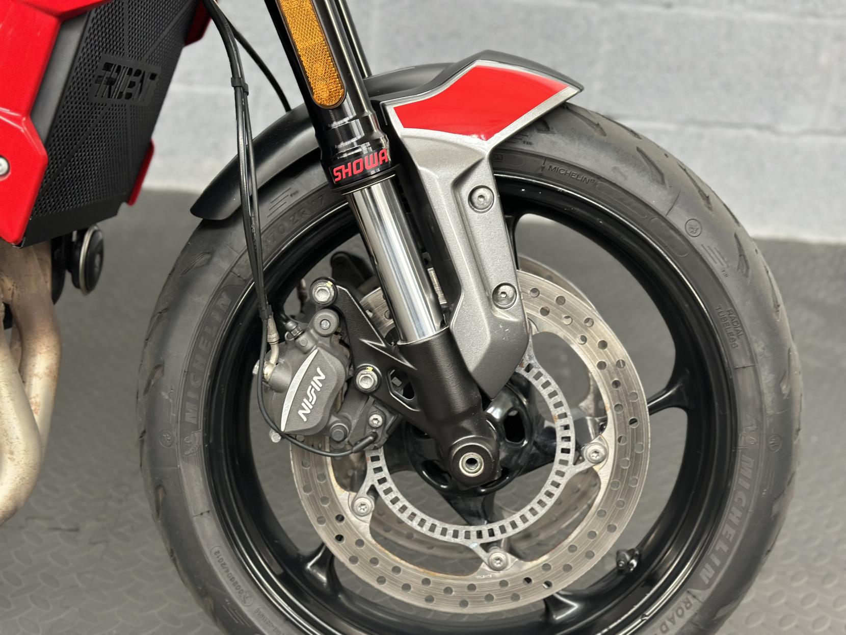 Triumph Trident 660 660 Roadster/Retro Petrol Manual X-ring Euro 5 (82 ps)