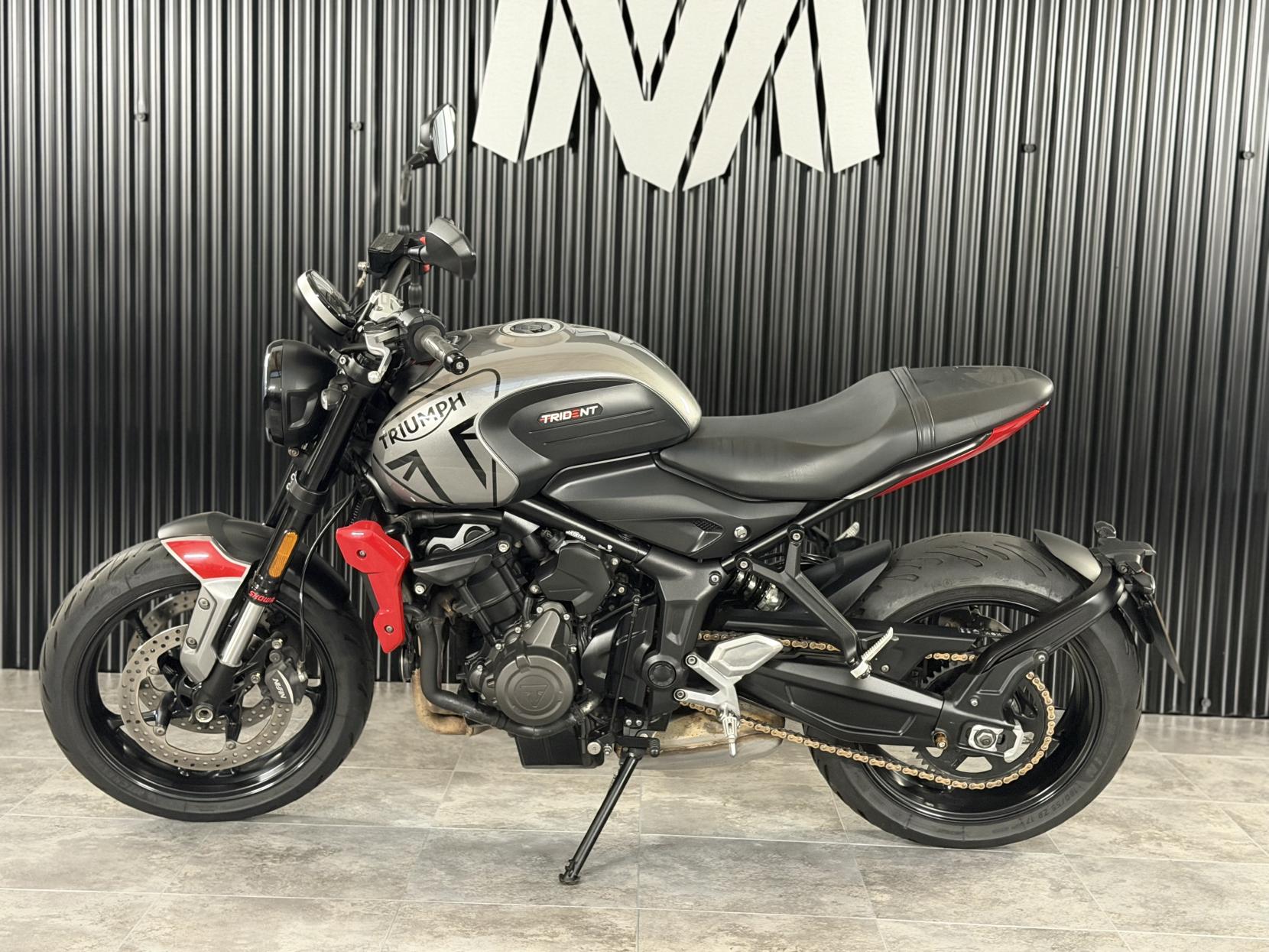 Triumph Trident 660 660 Roadster/Retro Petrol Manual X-ring Euro 5 (82 ps)