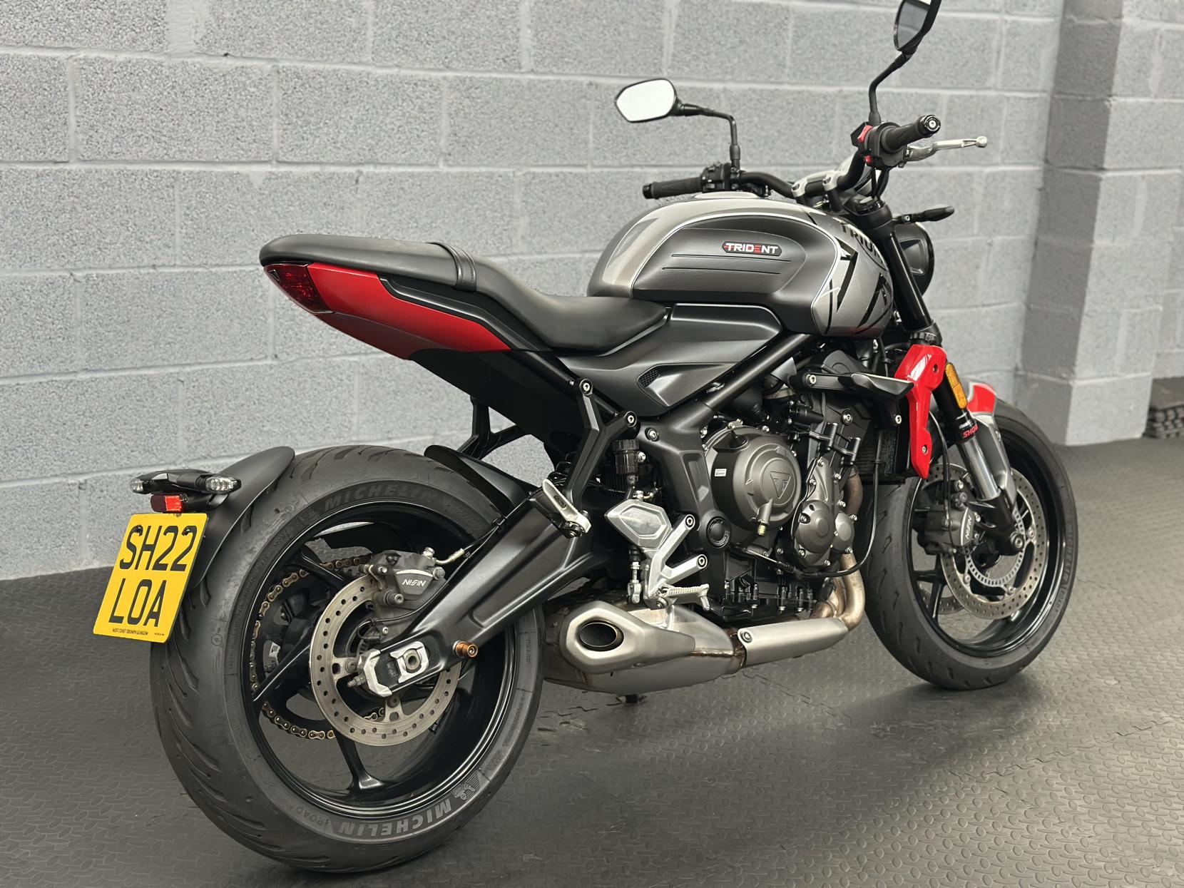 Triumph Trident 660 660 Roadster/Retro Petrol Manual X-ring Euro 5 (82 ps)