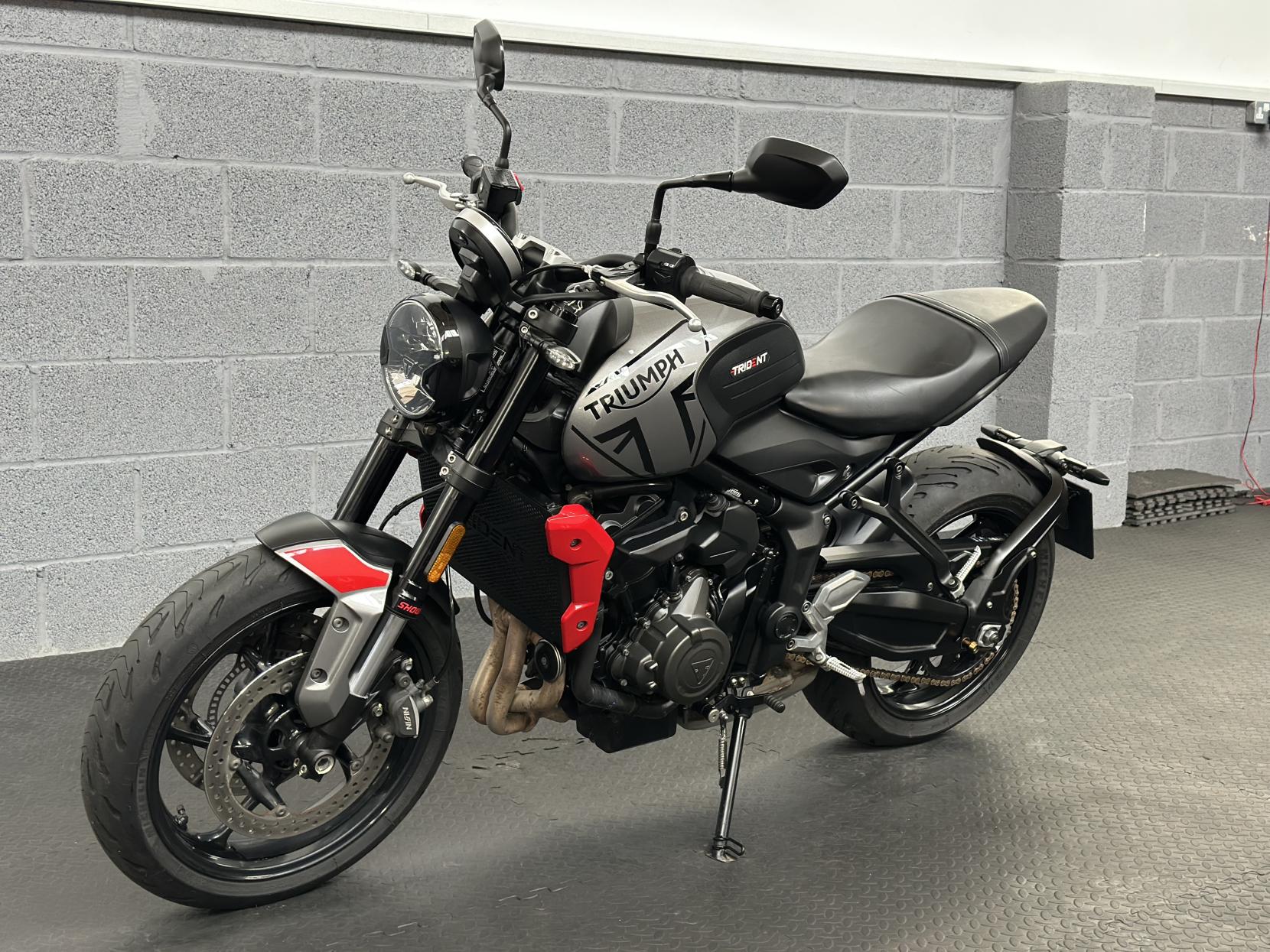 Triumph Trident 660 660 Roadster/Retro Petrol Manual X-ring Euro 5 (82 ps)