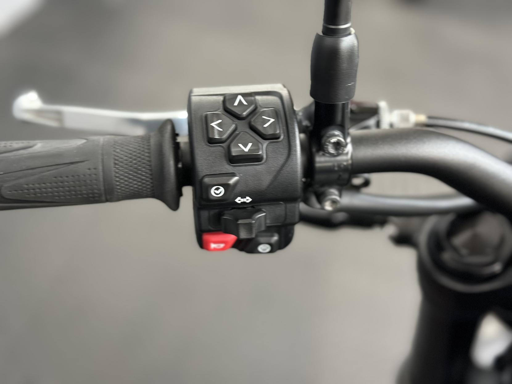 Triumph Trident 660 660 Roadster/Retro Petrol Manual X-ring Euro 5 (82 ps)