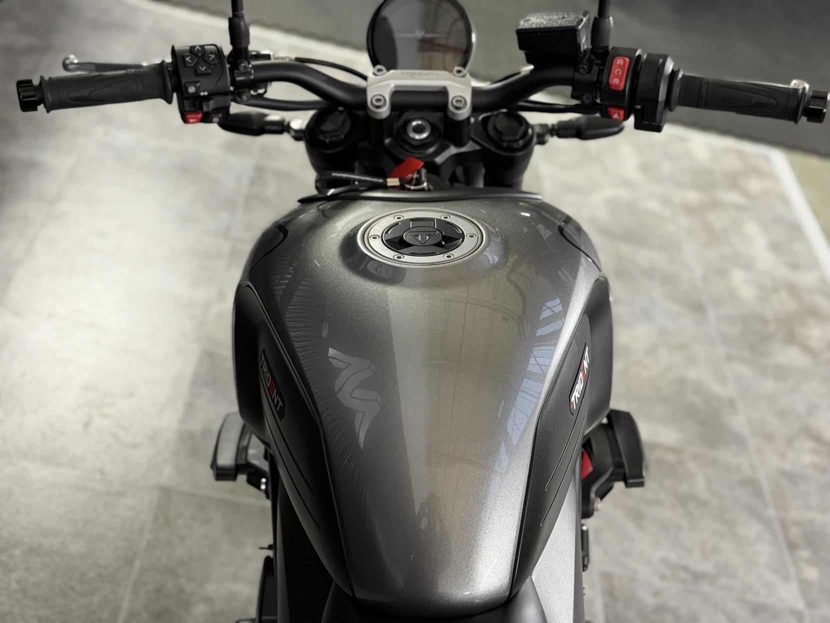 Triumph Trident 660 660 Roadster/Retro Petrol Manual X-ring Euro 5 (82 ps)