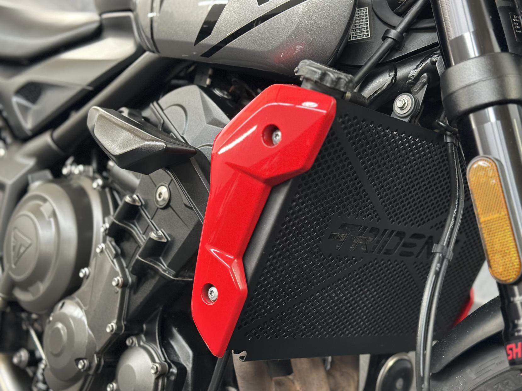 Triumph Trident 660 660 Roadster/Retro Petrol Manual X-ring Euro 5 (82 ps)