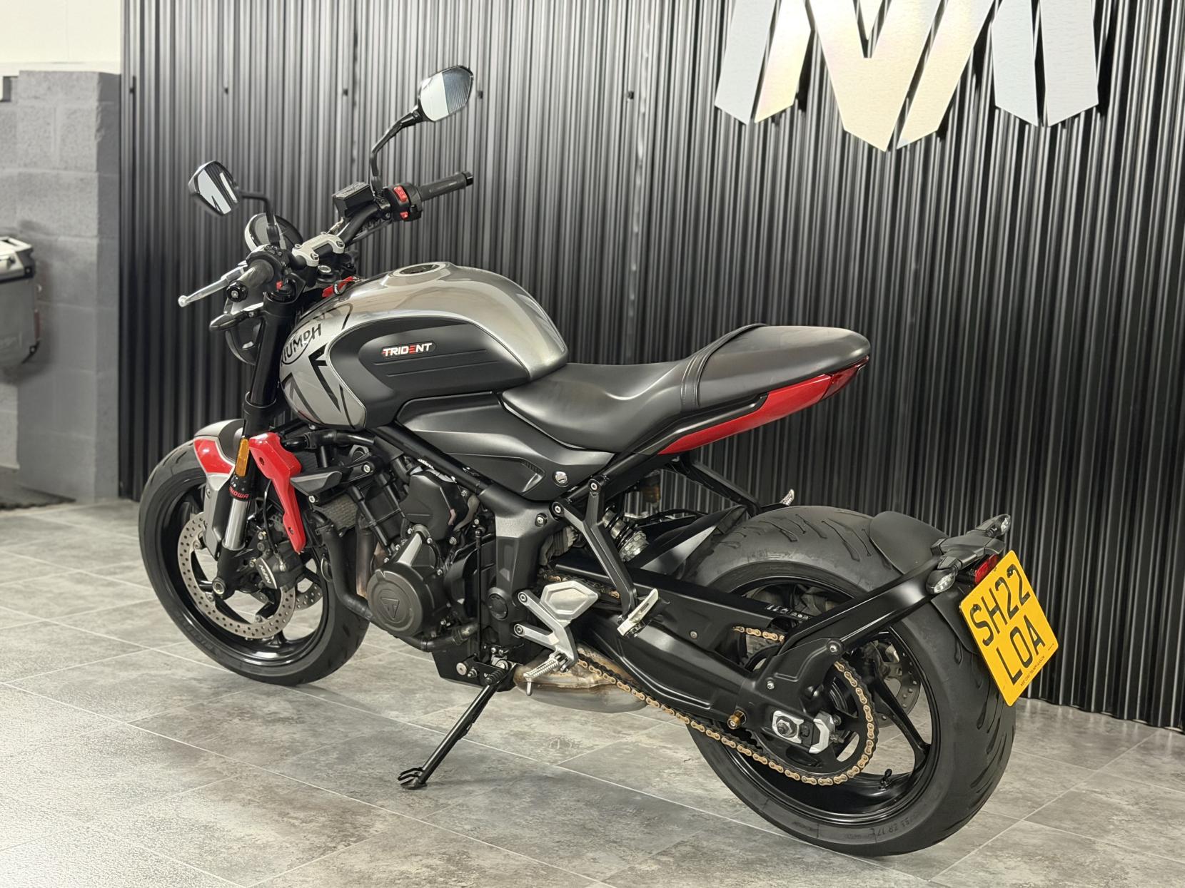 Triumph Trident 660 660 Roadster/Retro Petrol Manual X-ring Euro 5 (82 ps)